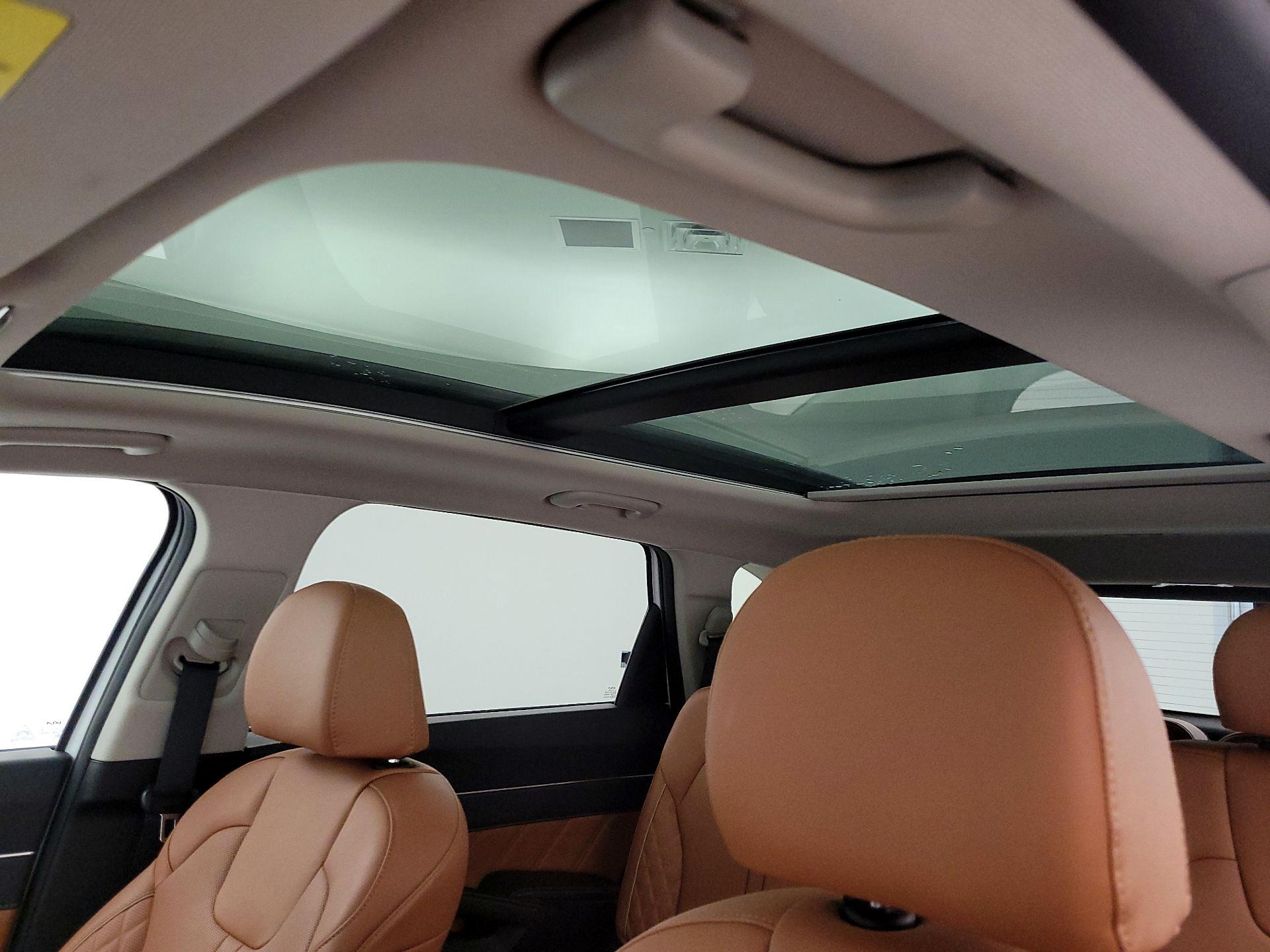 Thumbnail: 2022 Kia Sorento - 20