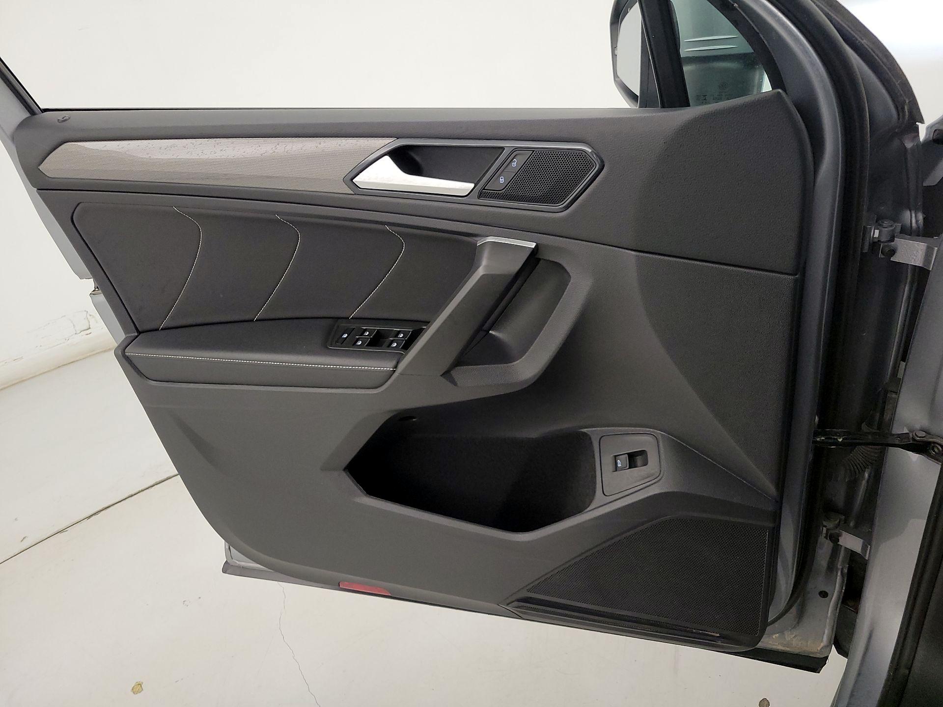 Thumbnail: 2024 Volkswagen Tiguan - 12