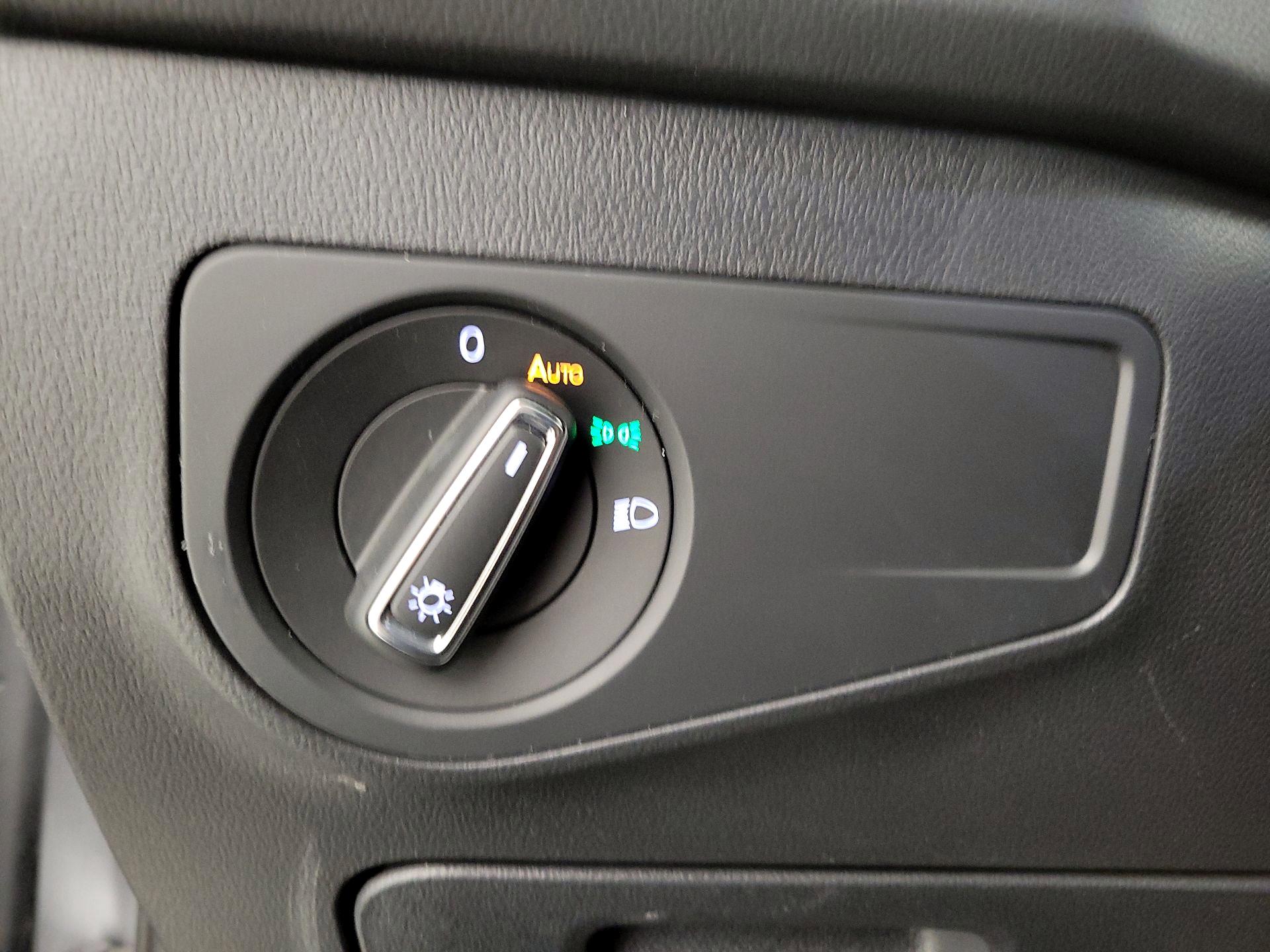 Thumbnail: 2024 Volkswagen Tiguan - 13