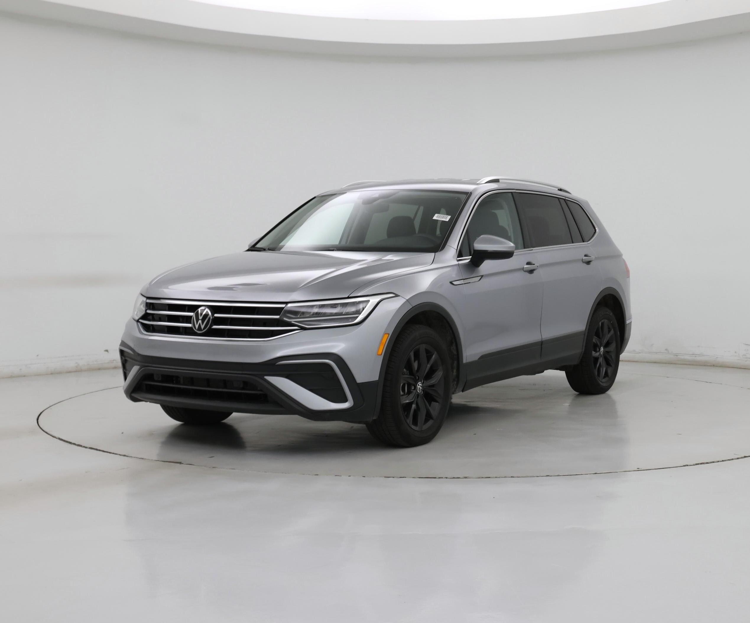 Thumbnail: 2024 Volkswagen Tiguan - 4