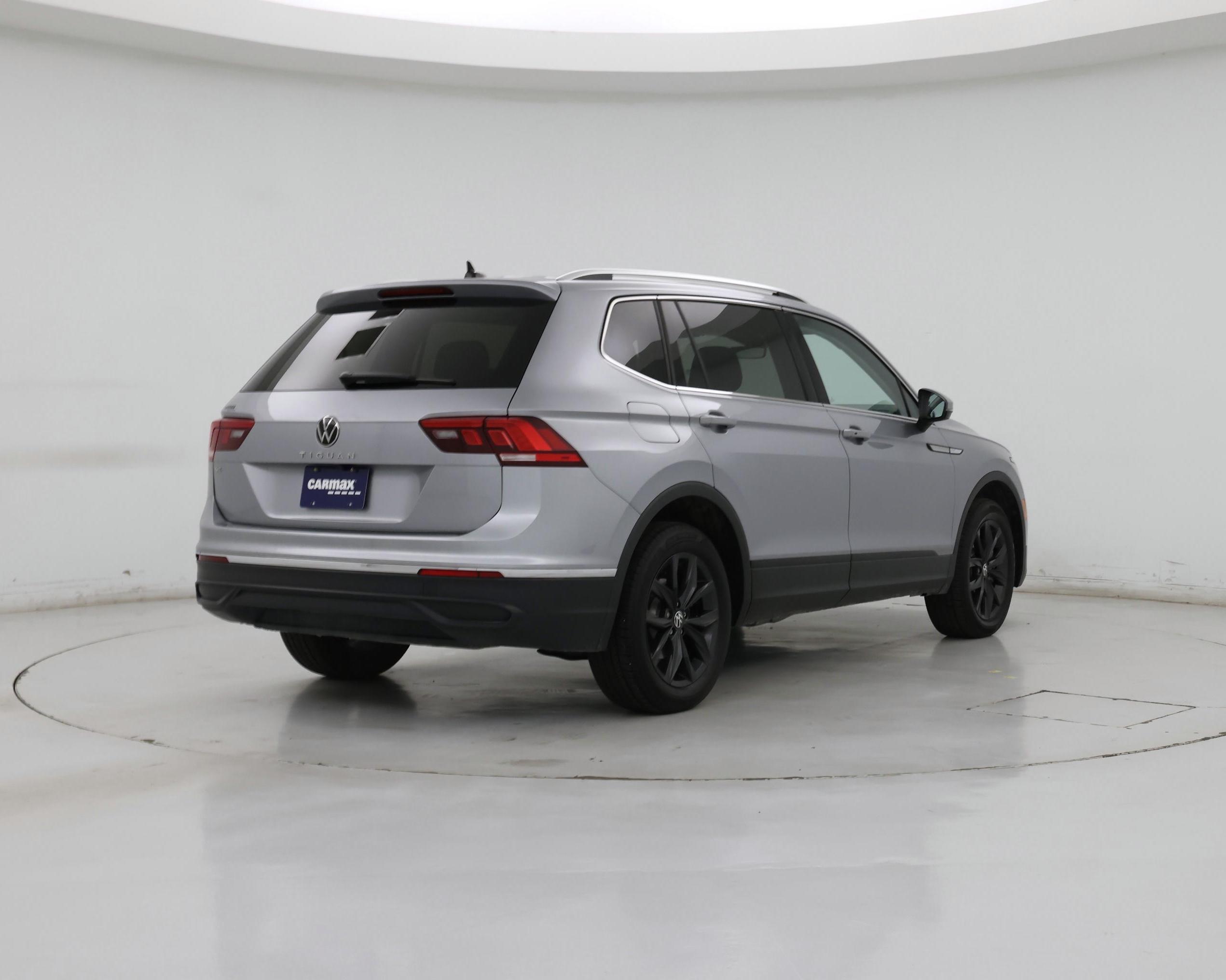 Thumbnail: 2024 Volkswagen Tiguan - 8