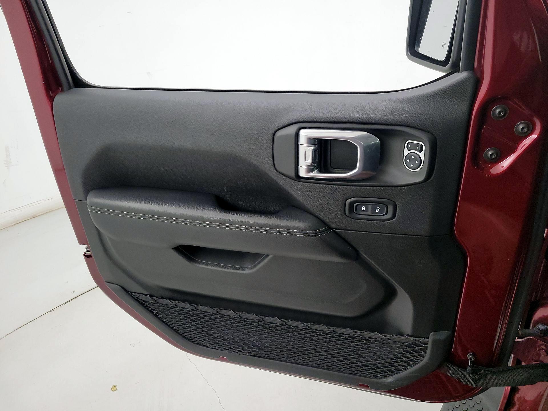 Thumbnail: 2022 Jeep Wrangler - 12