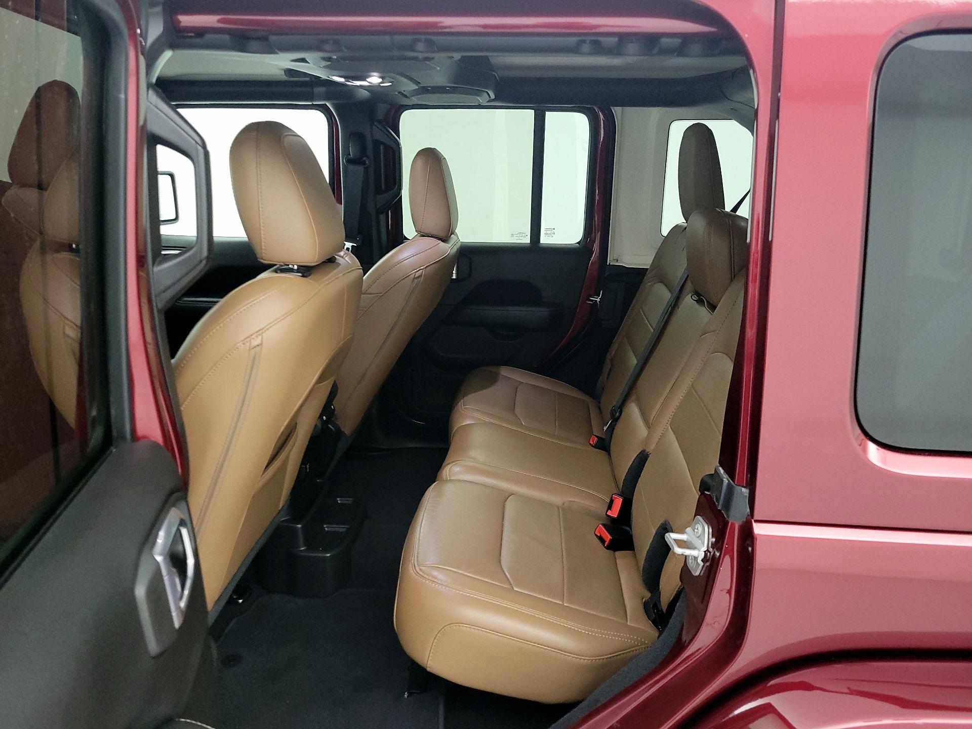 Thumbnail: 2022 Jeep Wrangler - 20