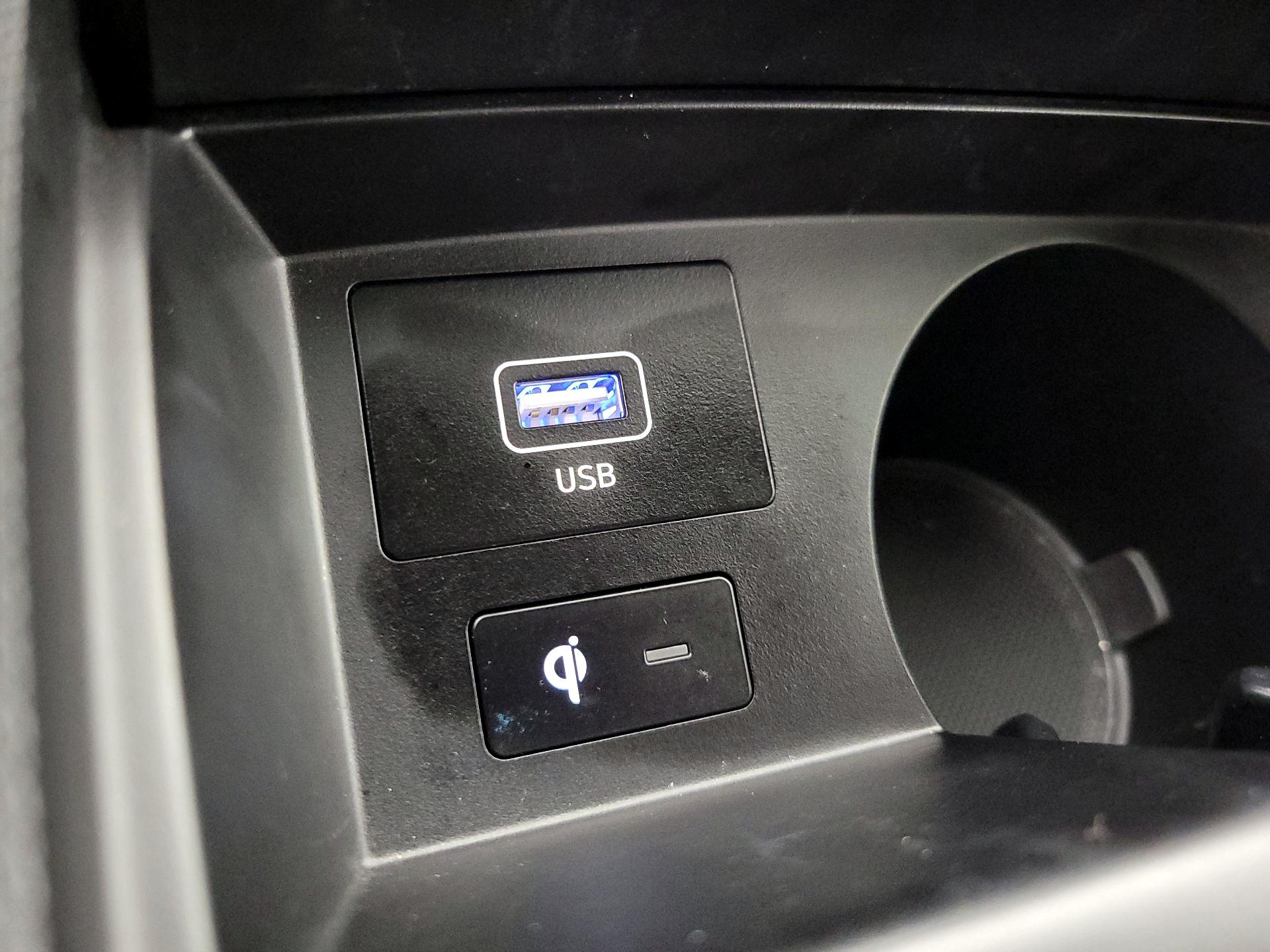 Thumbnail: 2023 Hyundai Santa Fe - 19