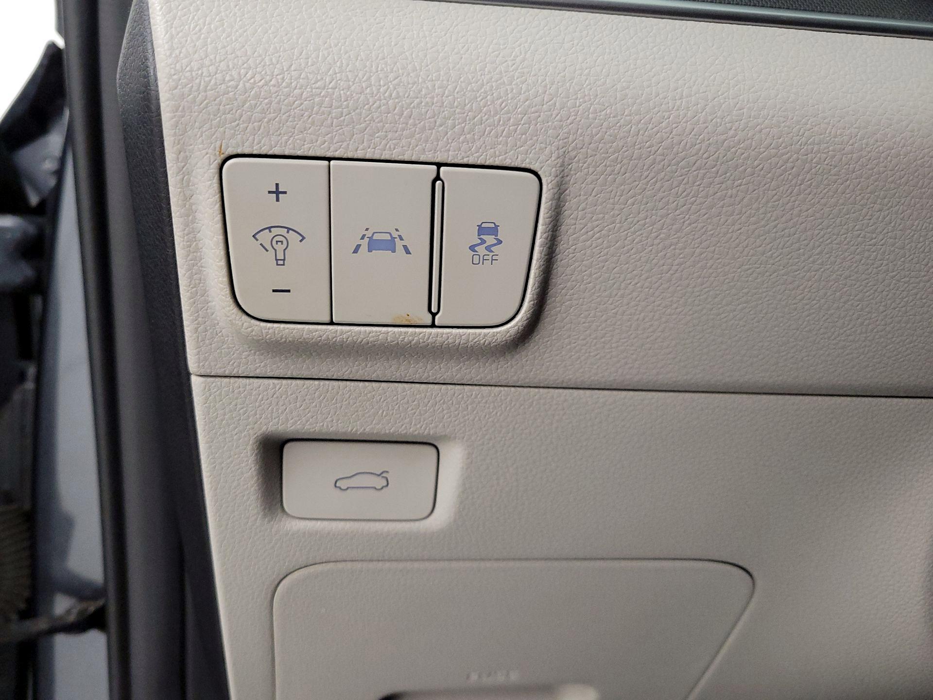 Thumbnail: 2022 Kia K5 - 13