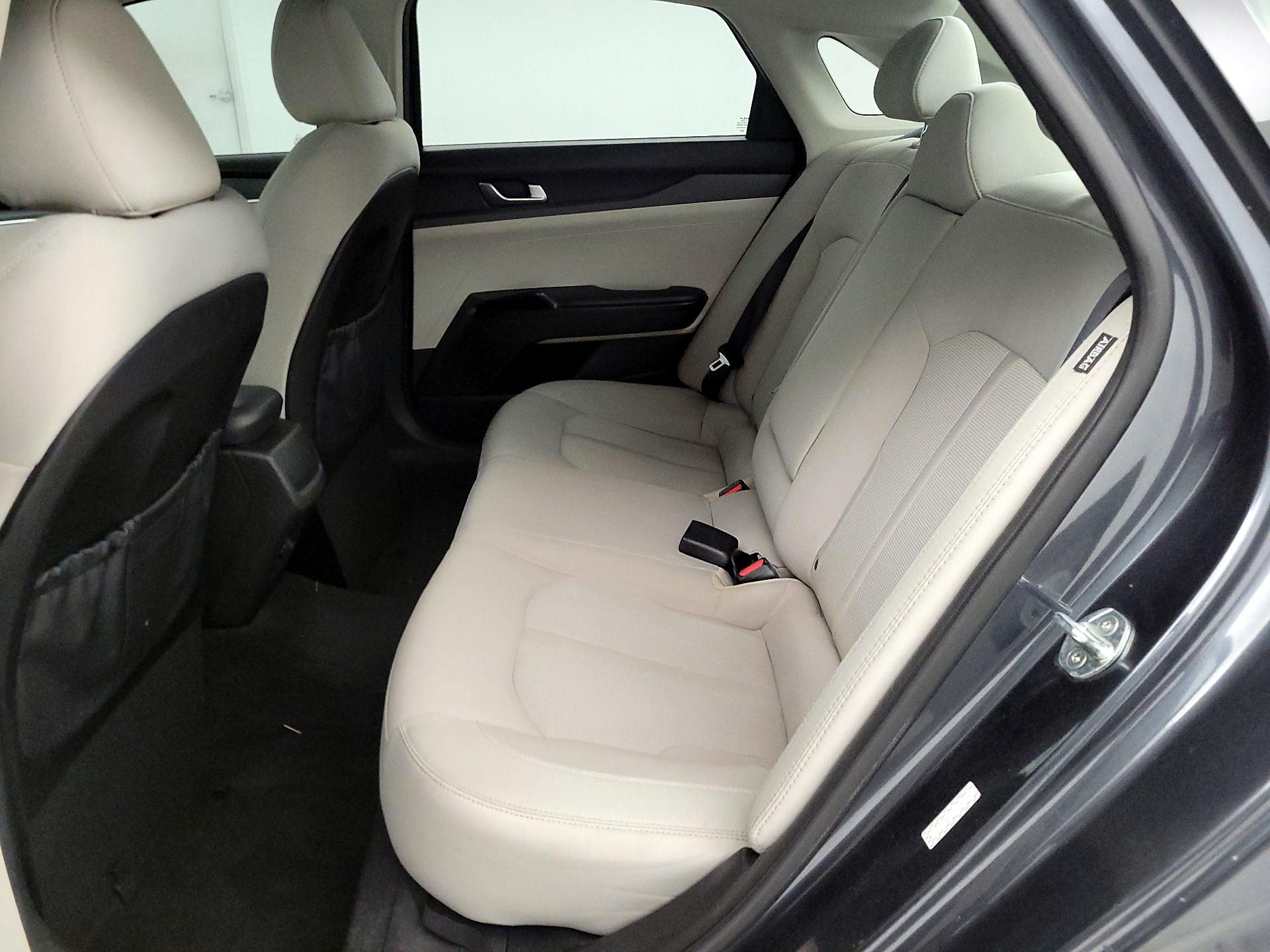 Thumbnail: 2022 Kia K5 - 19