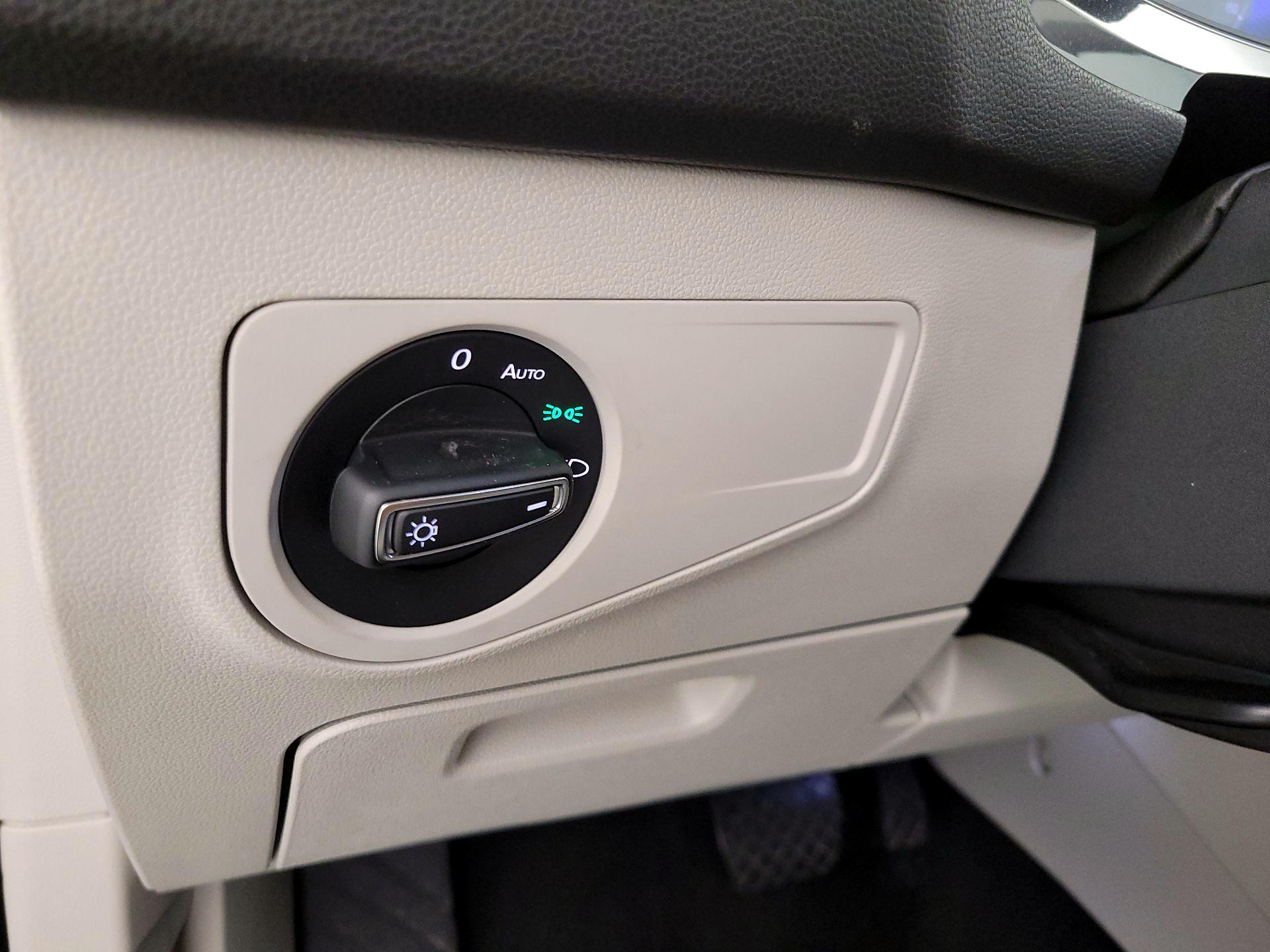 Thumbnail: 2024 Volkswagen Tiguan - 13