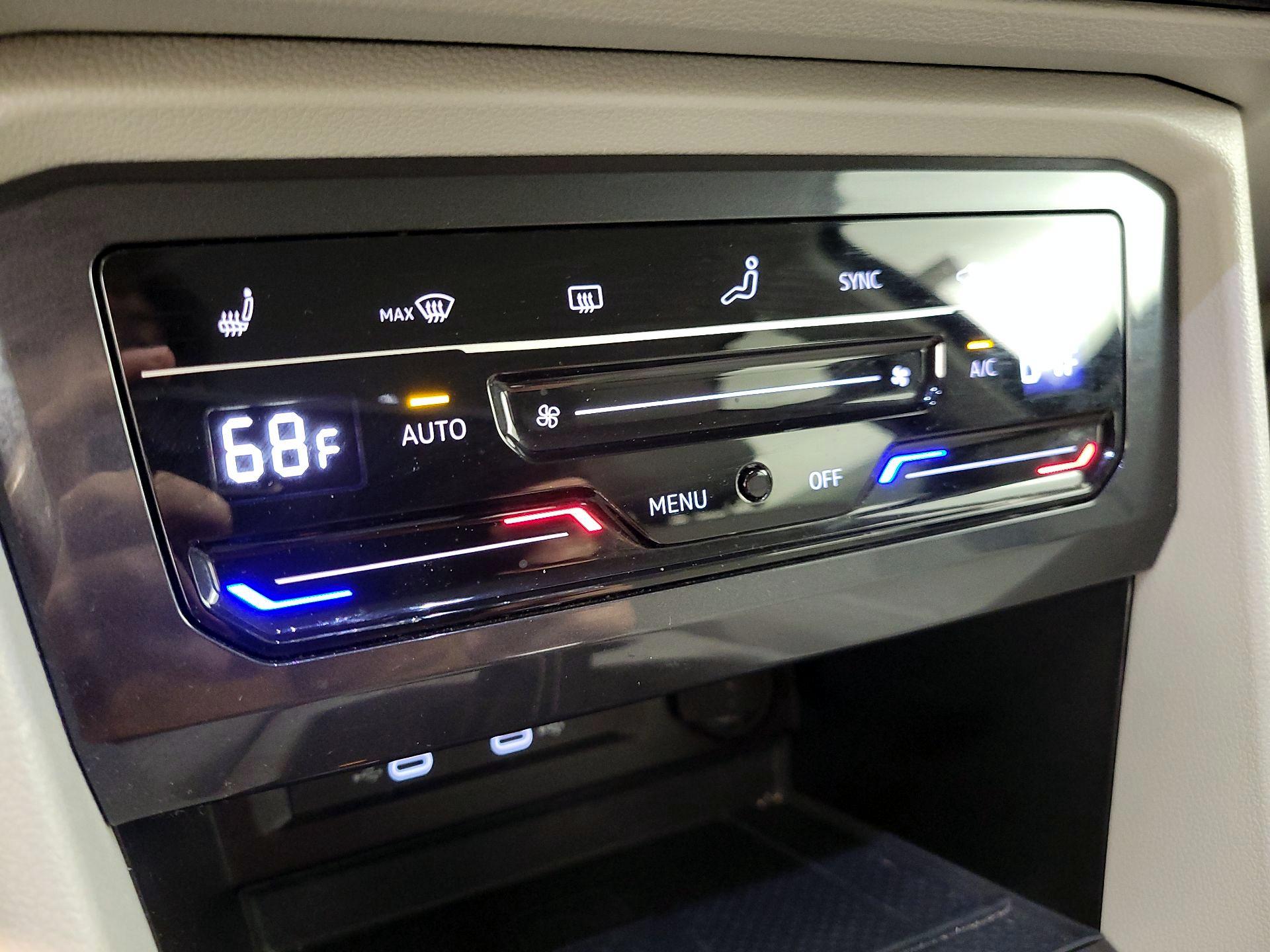 Thumbnail: 2024 Volkswagen Tiguan - 16