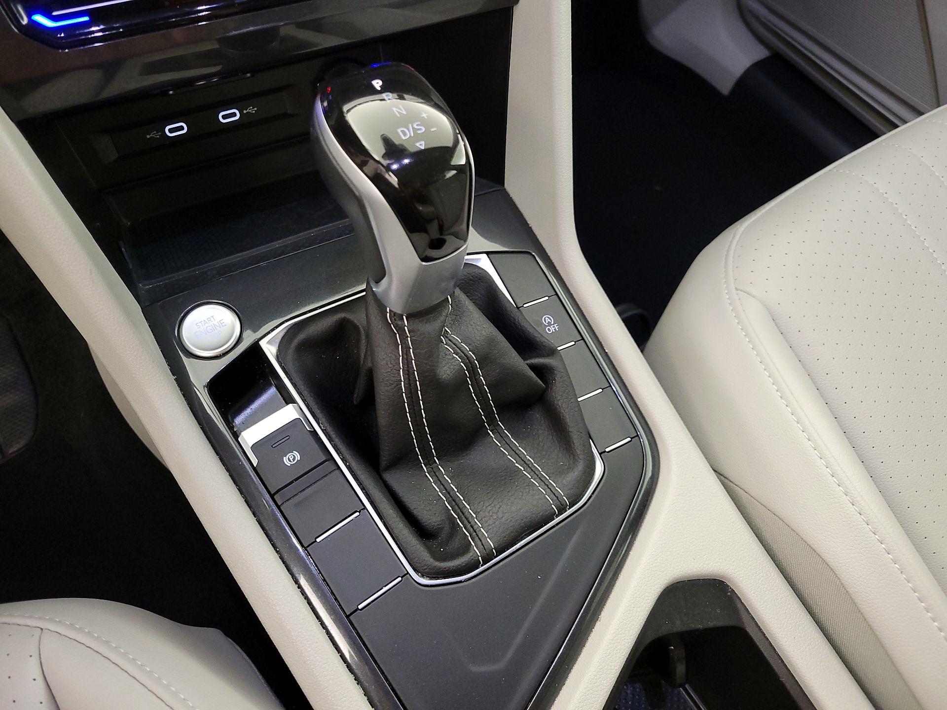 Thumbnail: 2024 Volkswagen Tiguan - 17