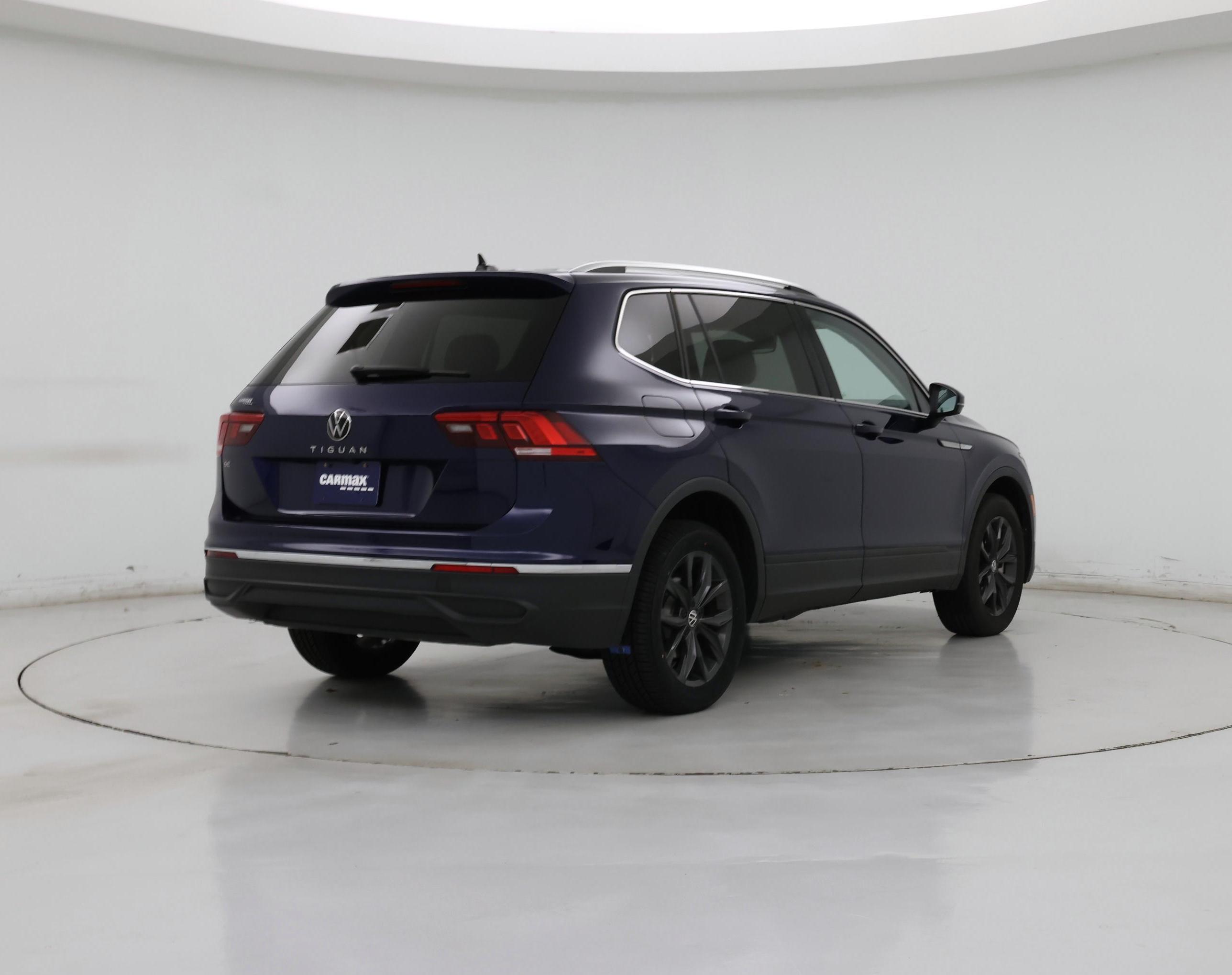 Thumbnail: 2024 Volkswagen Tiguan - 8