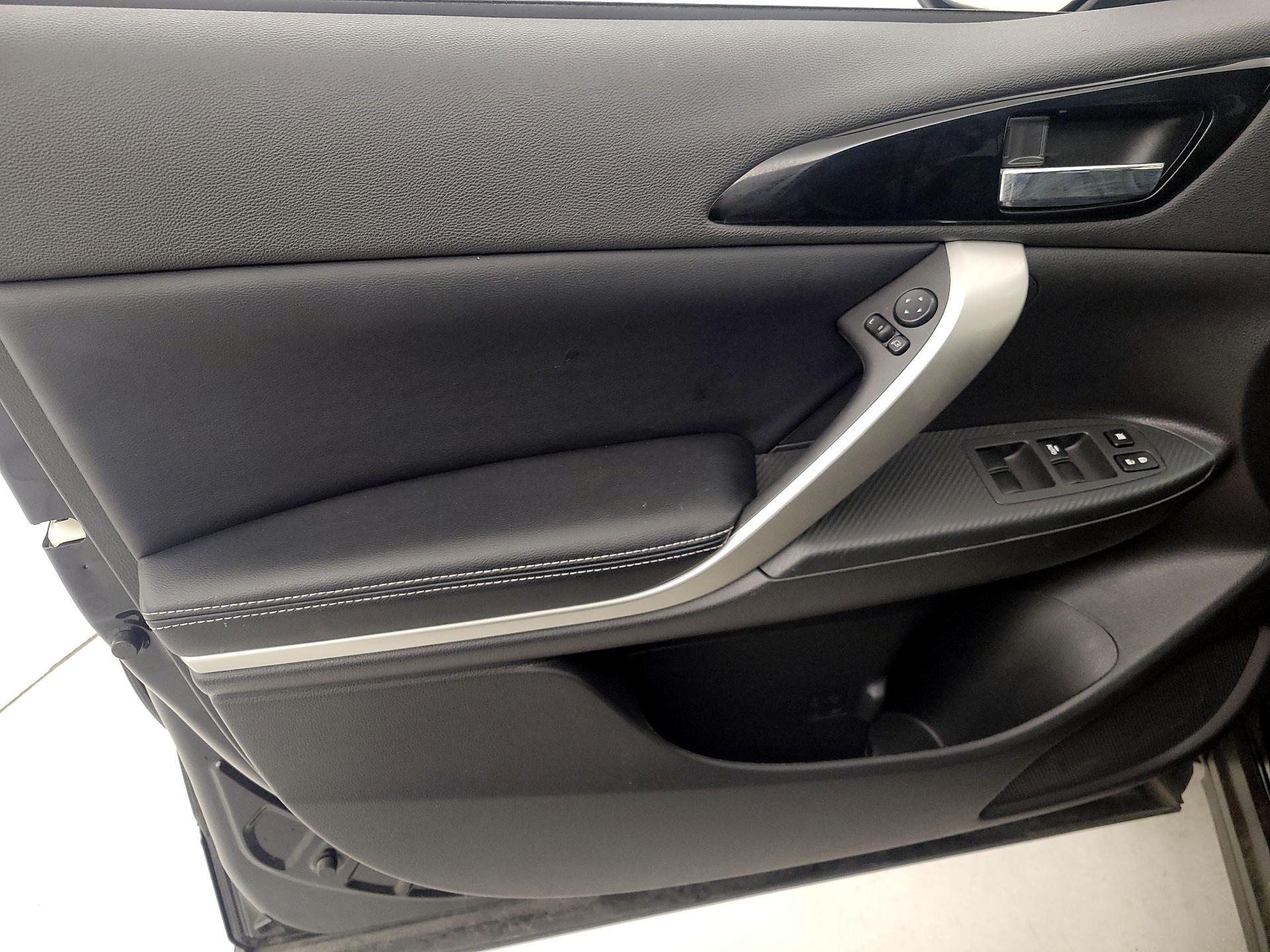 Thumbnail: 2024 Mitsubishi Eclipse Cross - 12