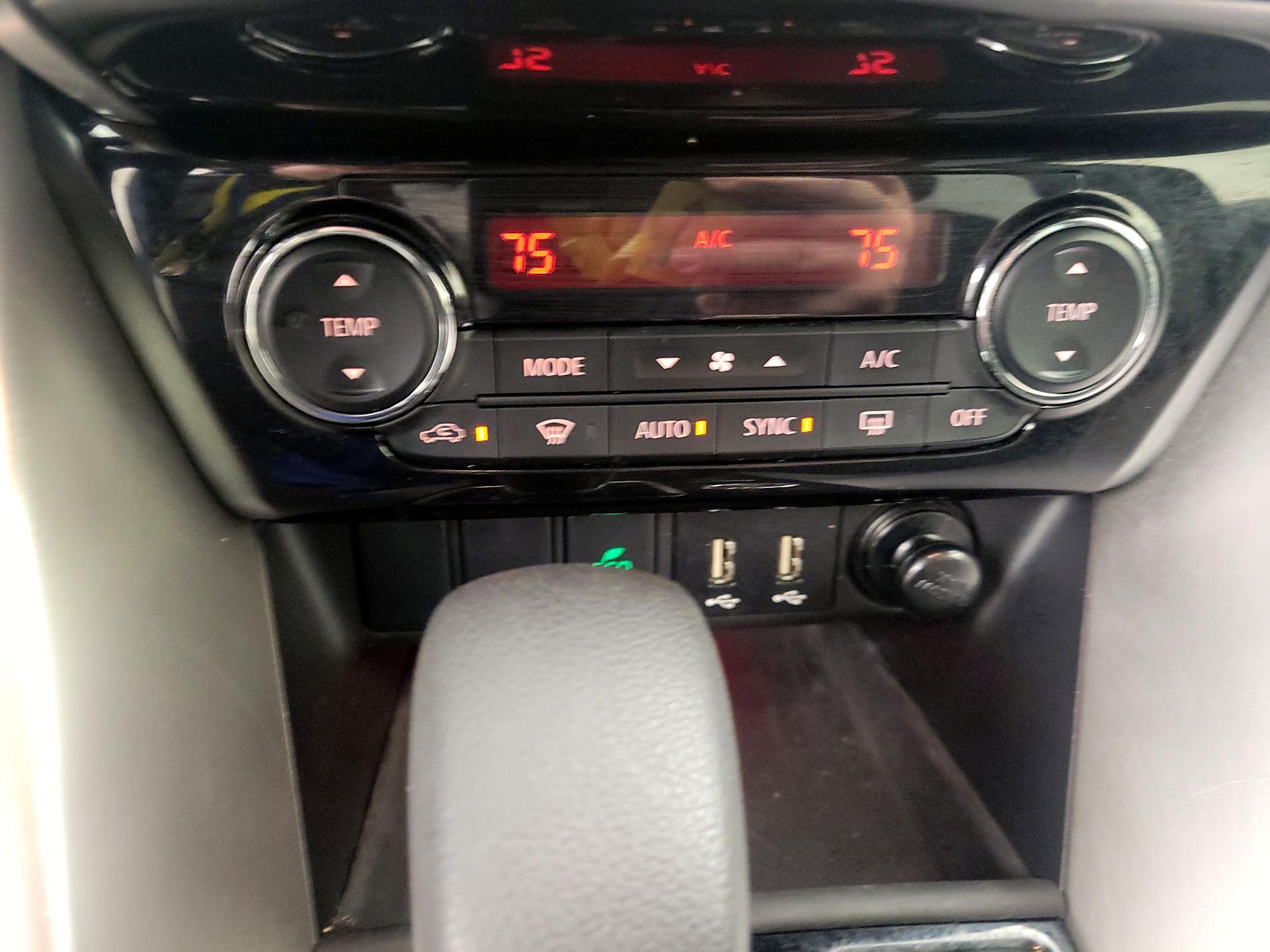 Thumbnail: 2024 Mitsubishi Eclipse Cross - 16