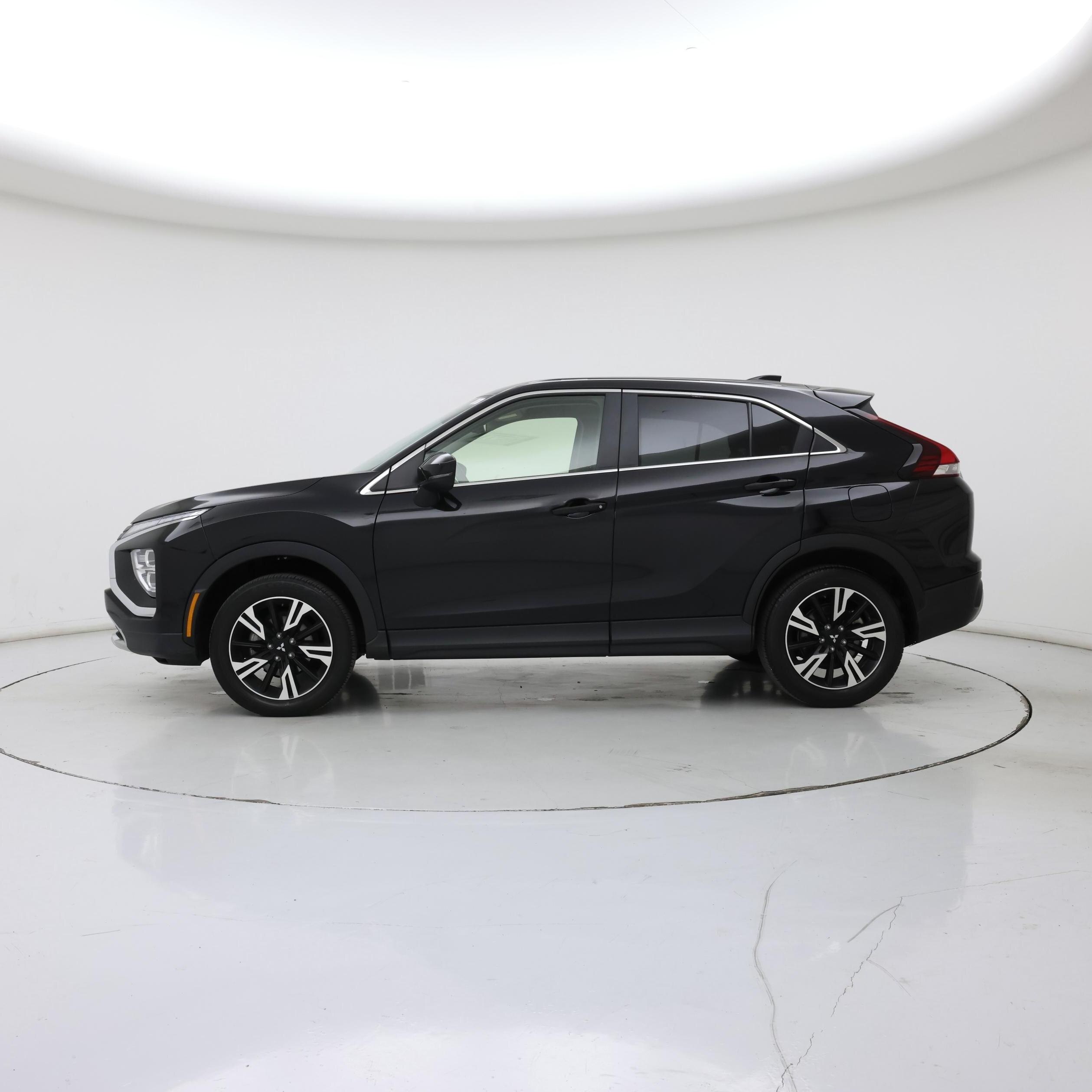 Thumbnail: 2024 Mitsubishi Eclipse Cross - 3