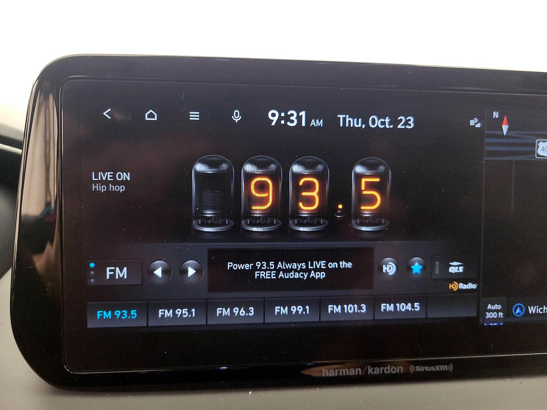 Thumbnail: 2022 Hyundai Santa Fe - 16