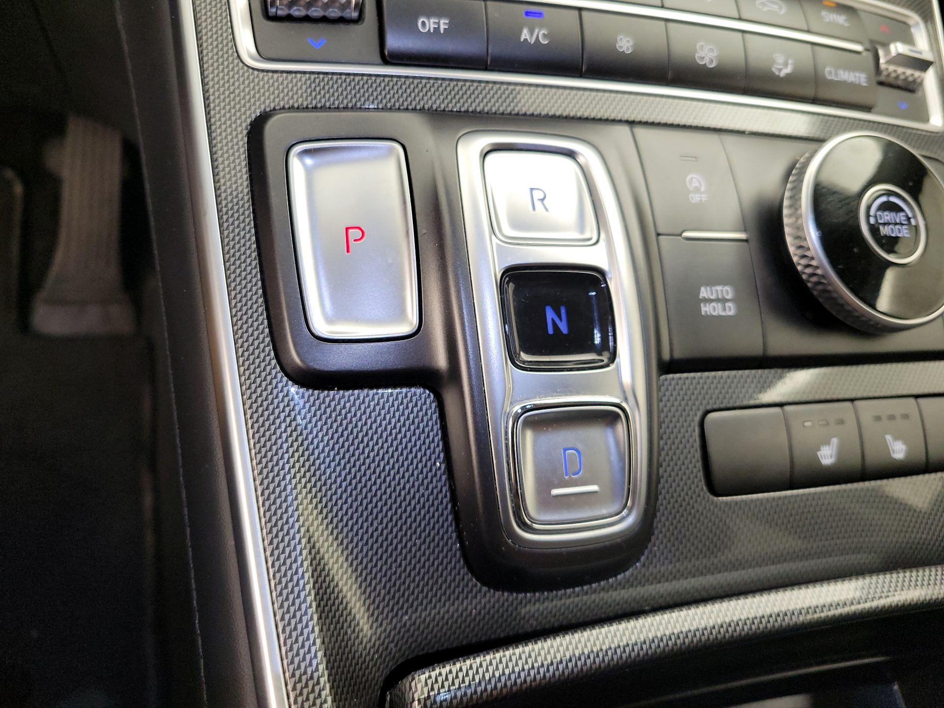 Thumbnail: 2022 Hyundai Santa Fe - 18