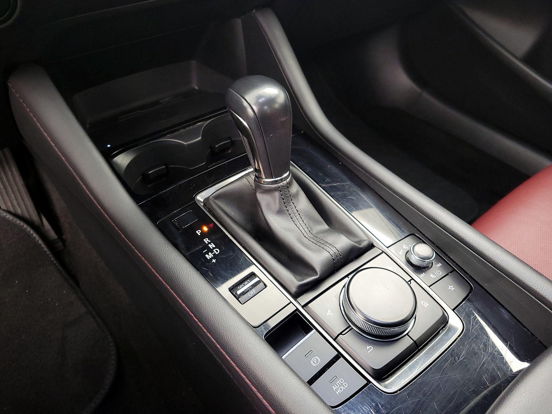 Thumbnail: 2024 Mazda Mazda3 - 17