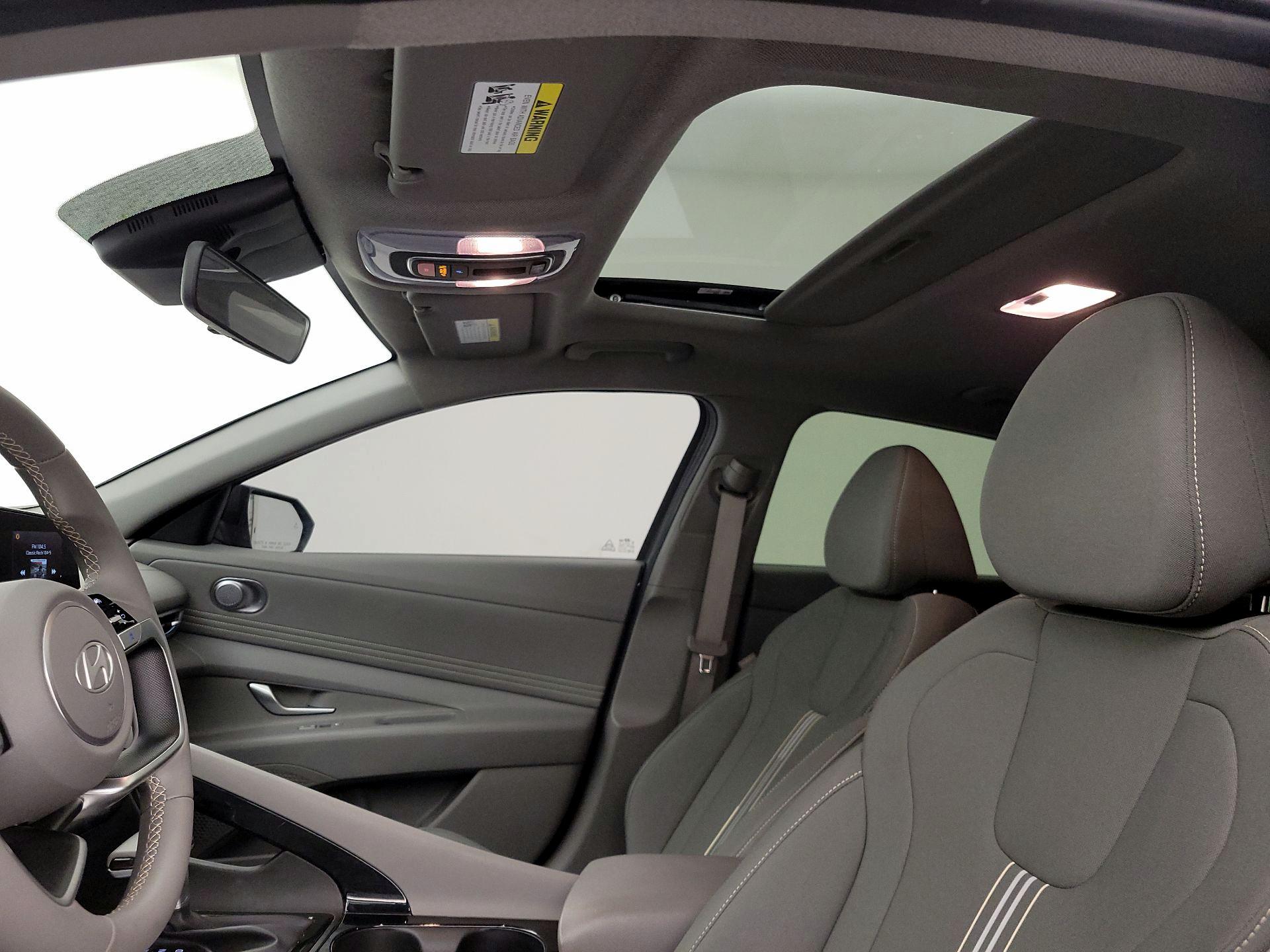 Thumbnail: 2024 Hyundai Elantra - 20