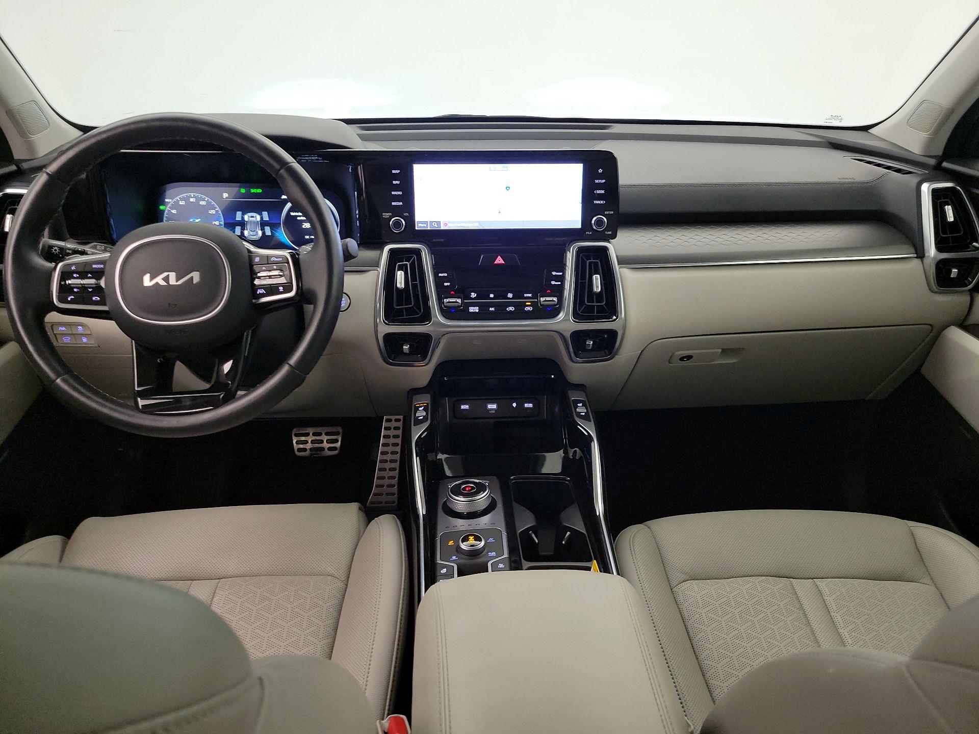 Thumbnail: 2023 Kia Sorento - 9