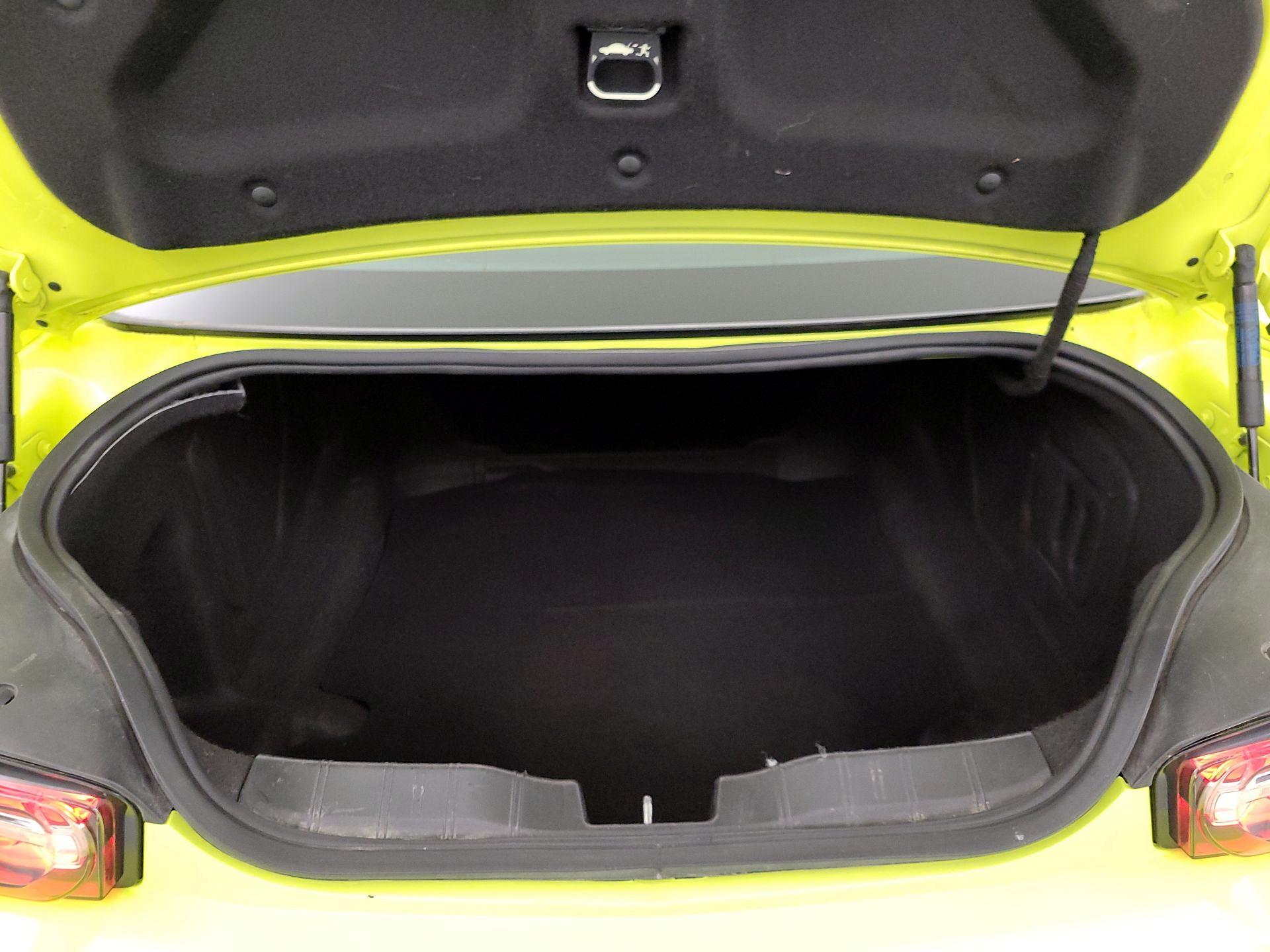 Thumbnail: 2020 Chevrolet Camaro - 18