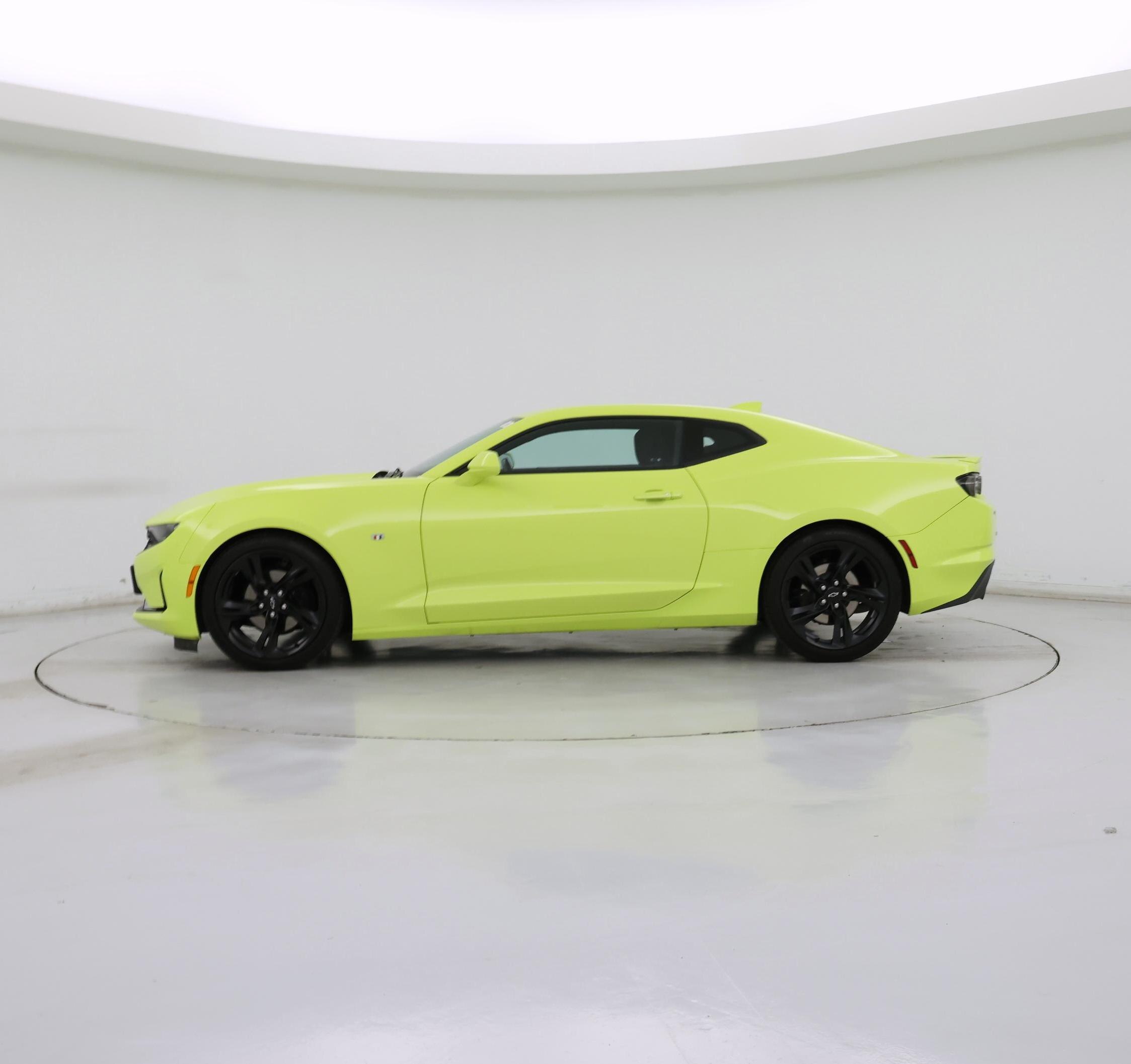 Thumbnail: 2020 Chevrolet Camaro - 3