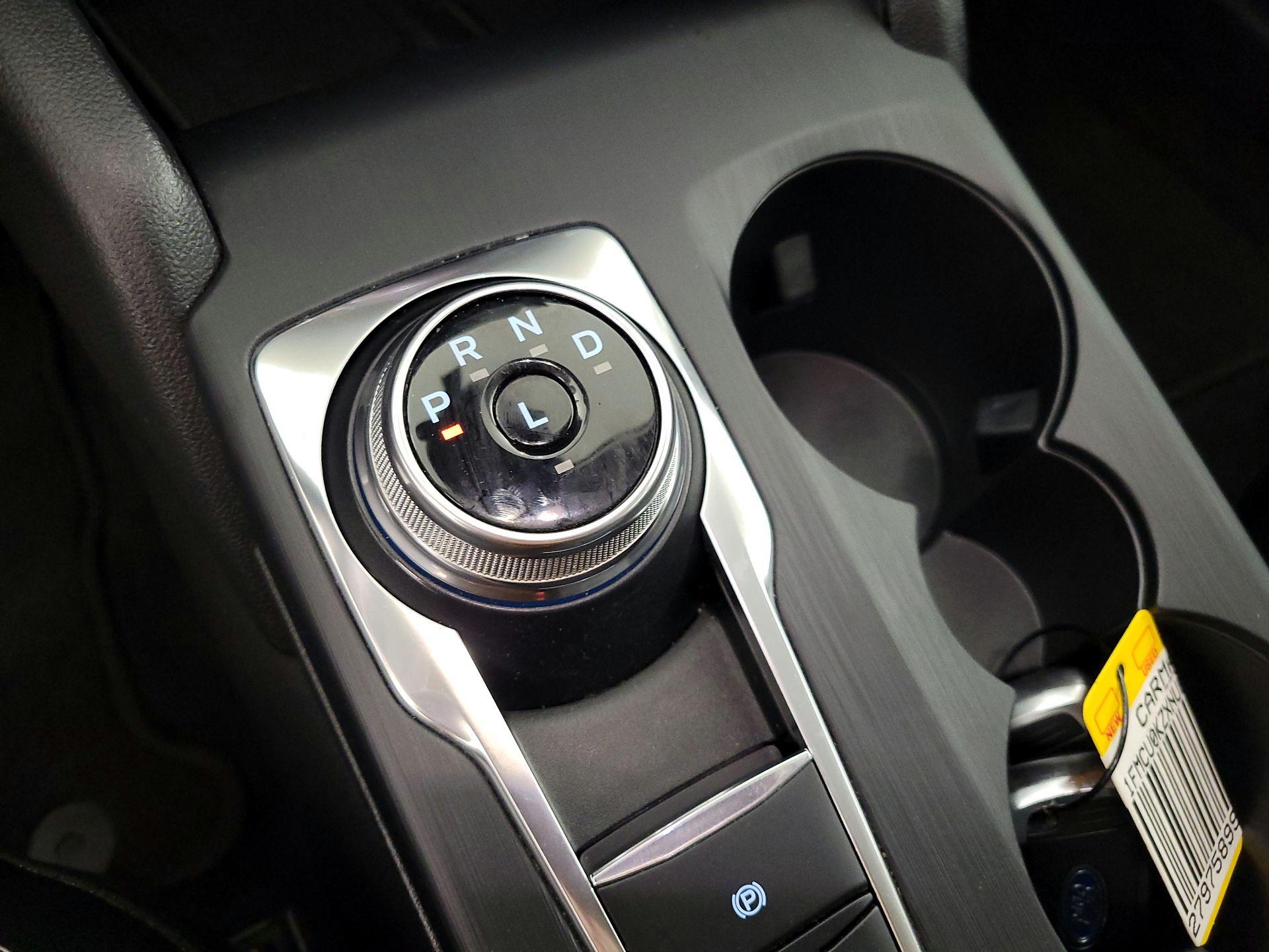 Thumbnail: 2022 Ford Escape - 18