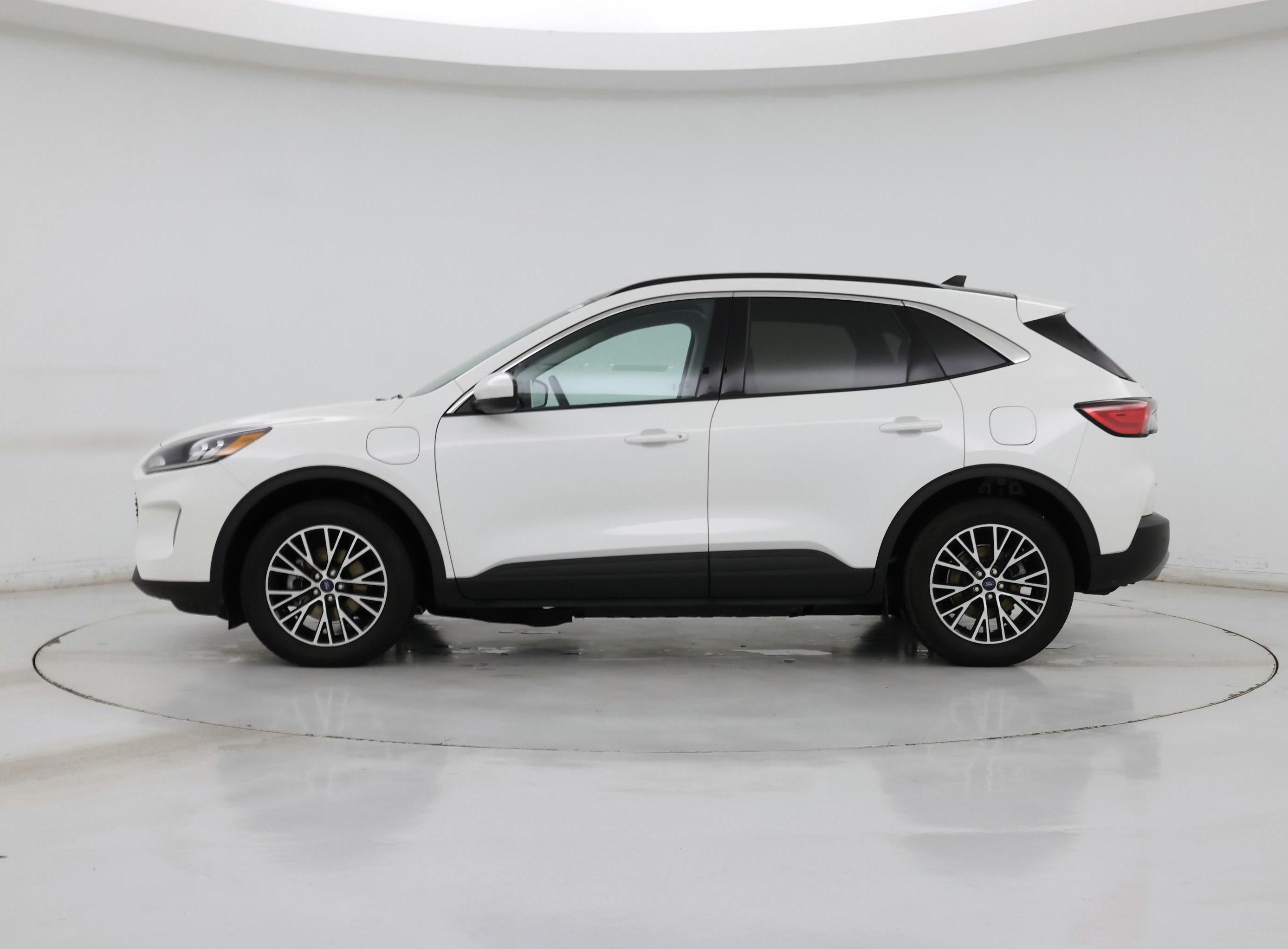 Thumbnail: 2022 Ford Escape - 3