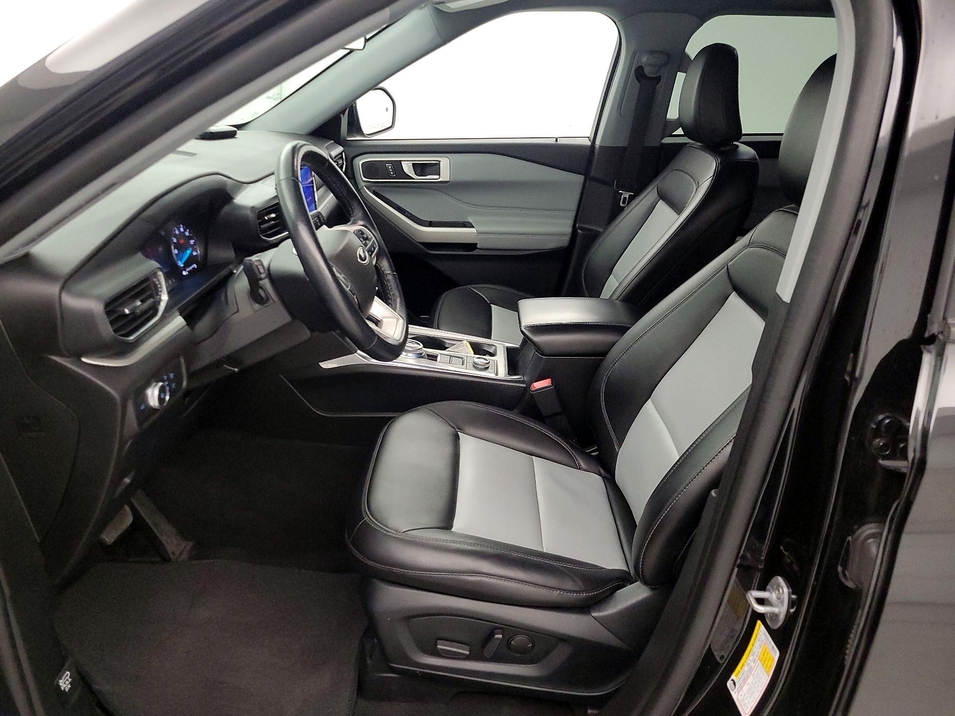 Thumbnail: 2022 Ford Explorer - 11