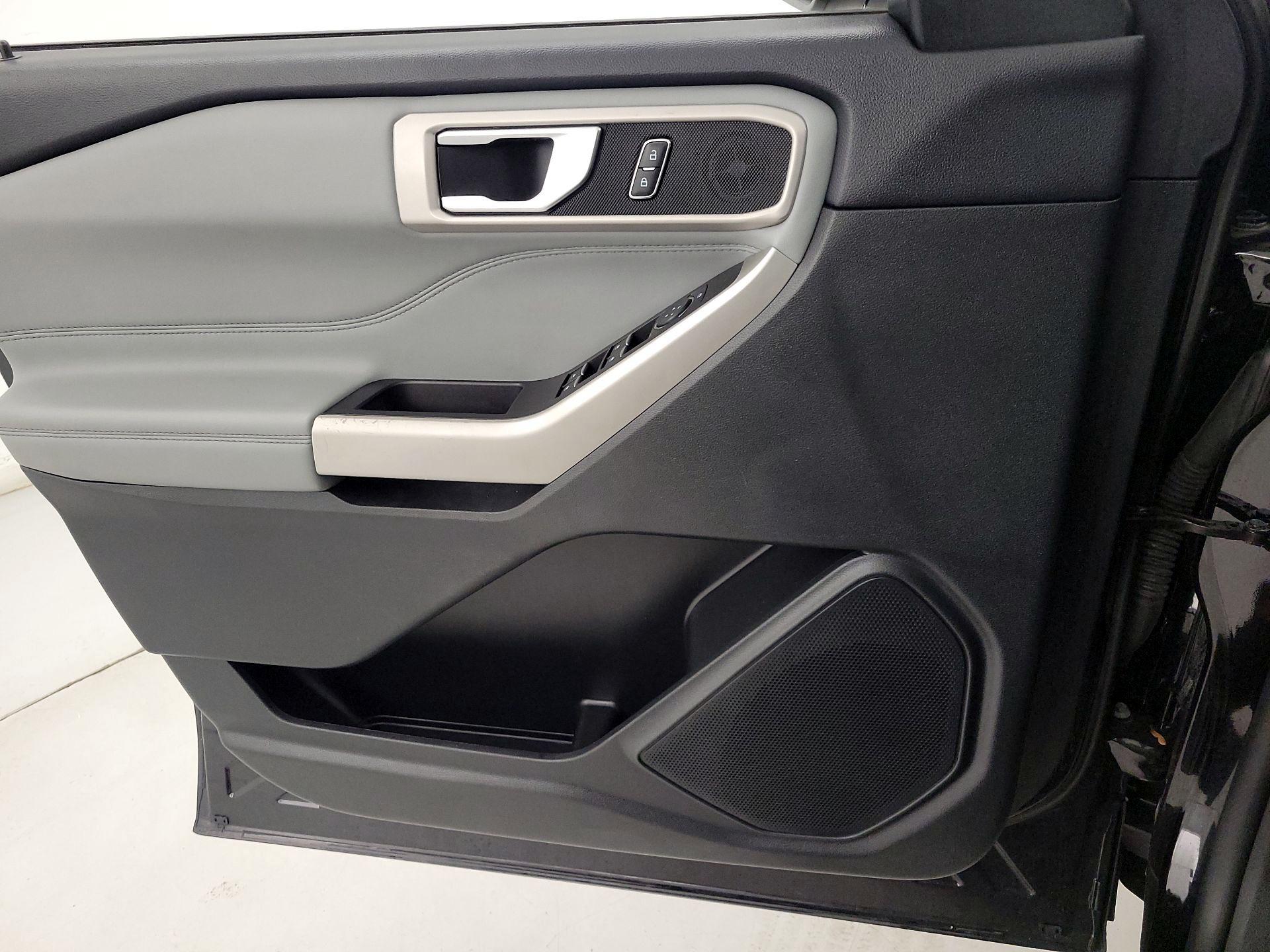 Thumbnail: 2022 Ford Explorer - 12