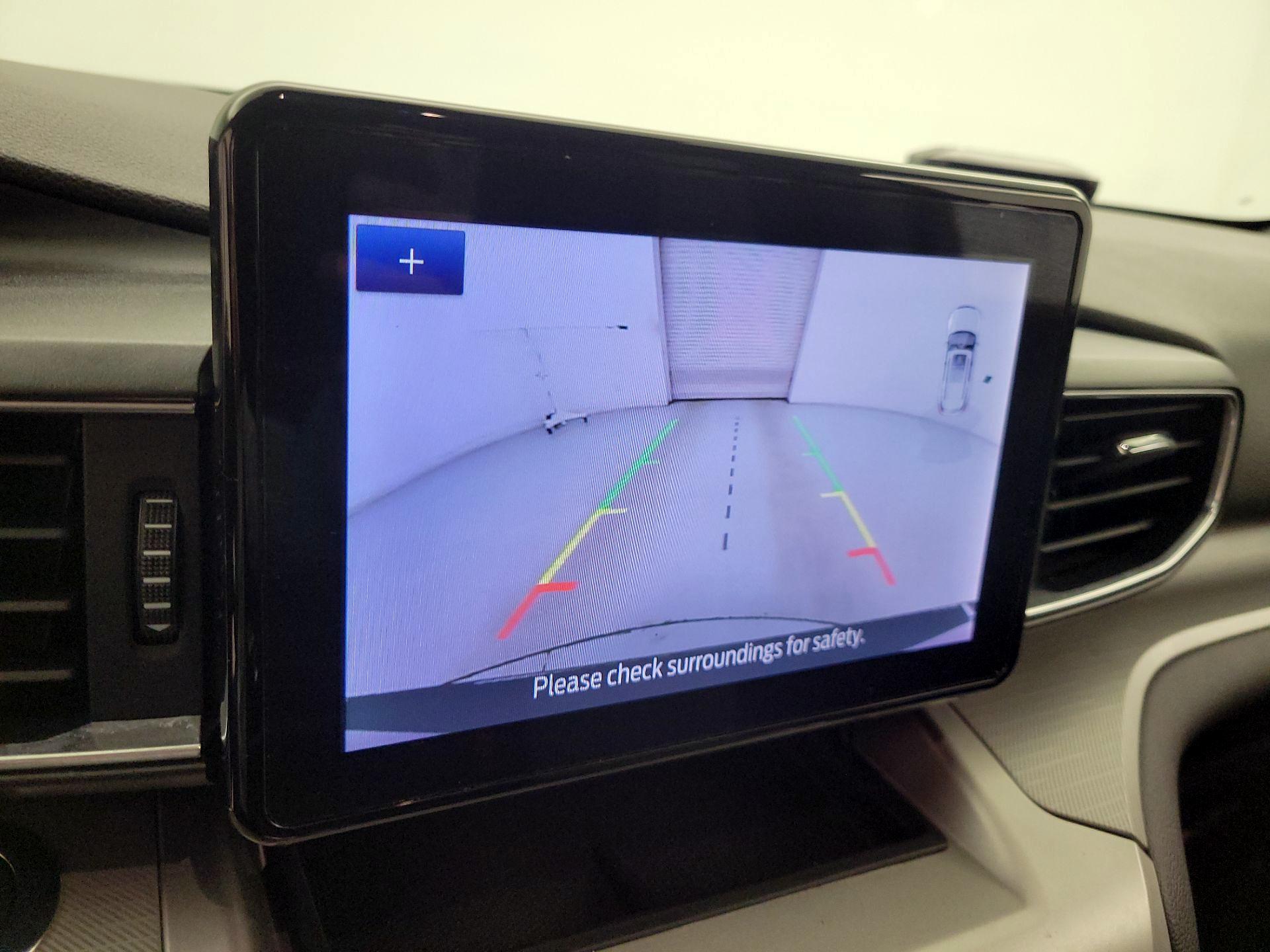 Thumbnail: 2022 Ford Explorer - 14