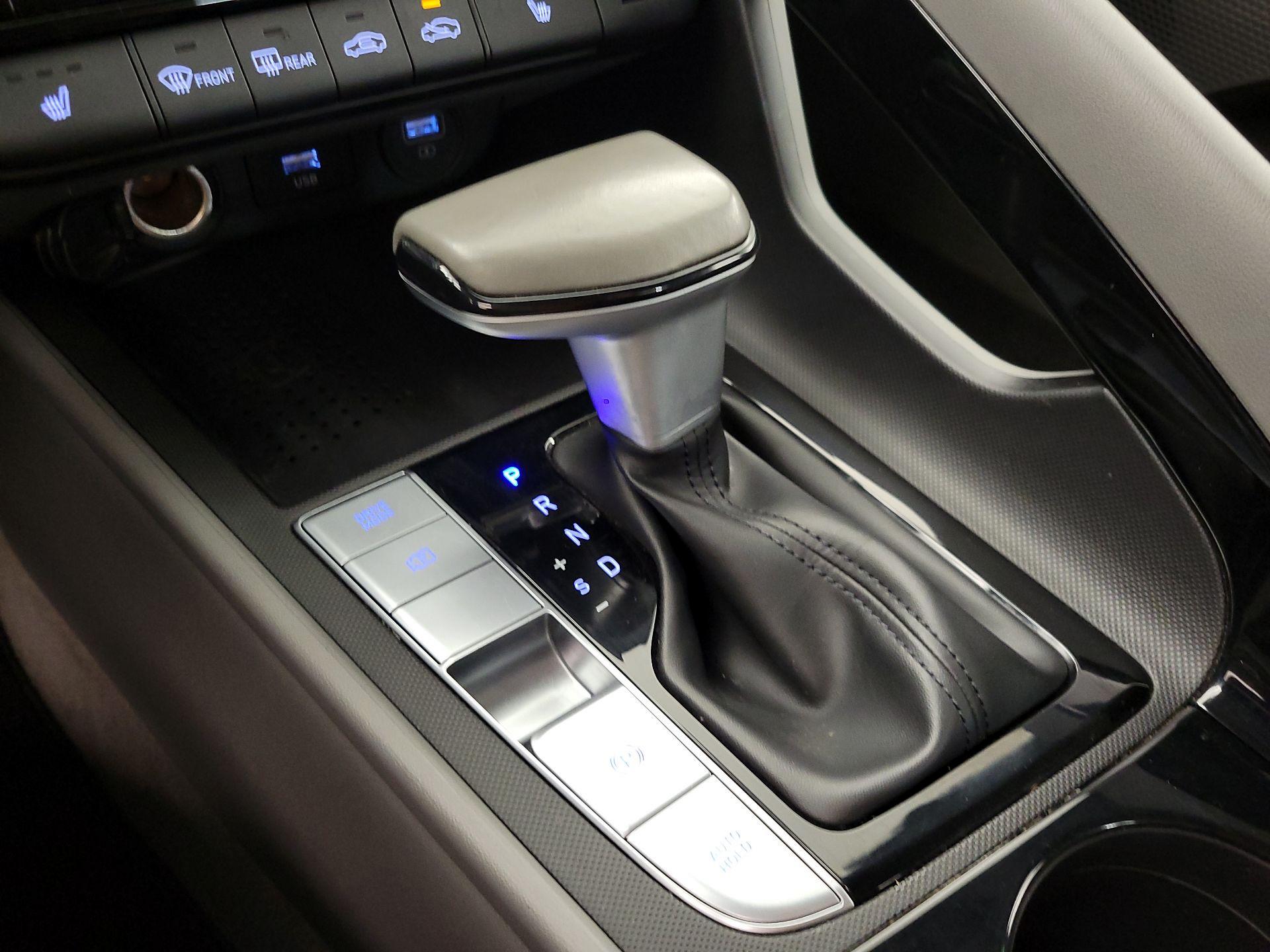 Thumbnail: 2023 Hyundai Elantra - 17