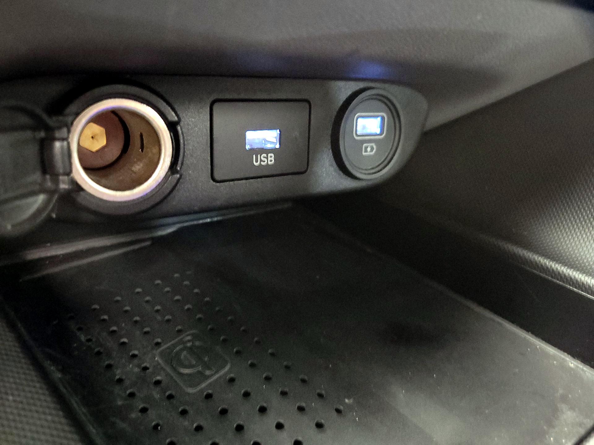 Thumbnail: 2023 Hyundai Elantra - 18