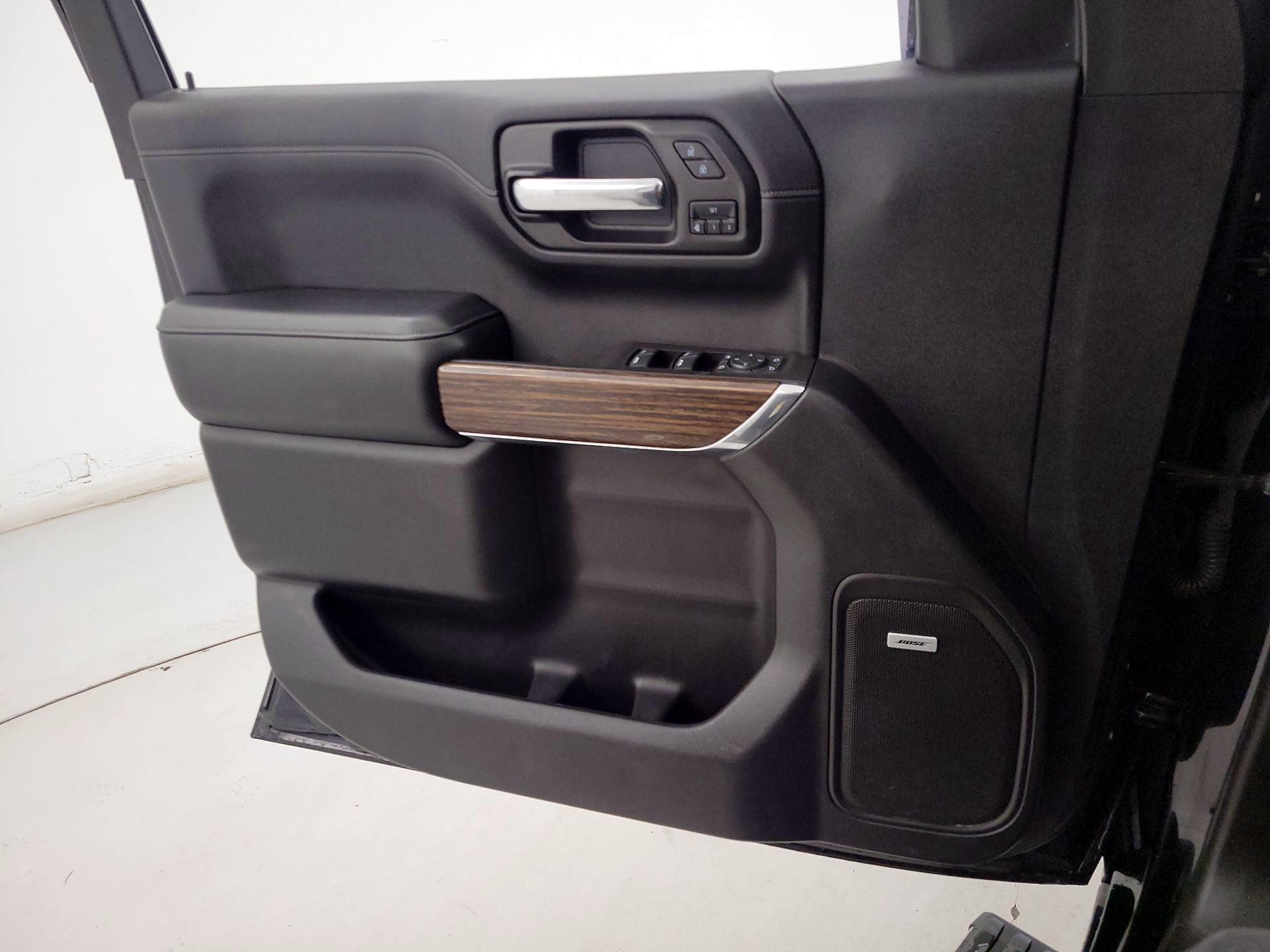 Thumbnail: 2020 Chevrolet Silverado 1500 - 12