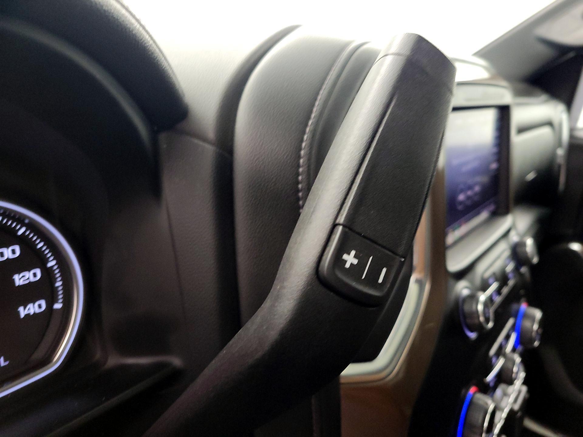 Thumbnail: 2020 Chevrolet Silverado 1500 - 18