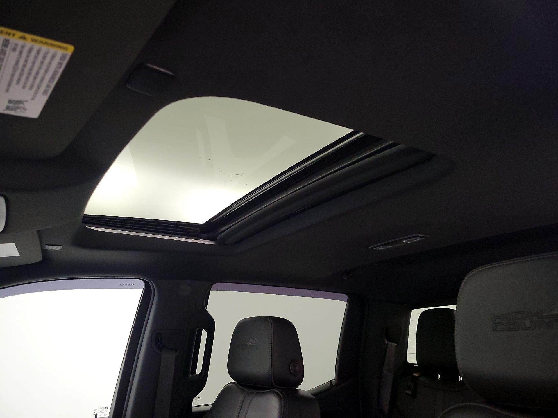 Thumbnail: 2020 Chevrolet Silverado 1500 - 20