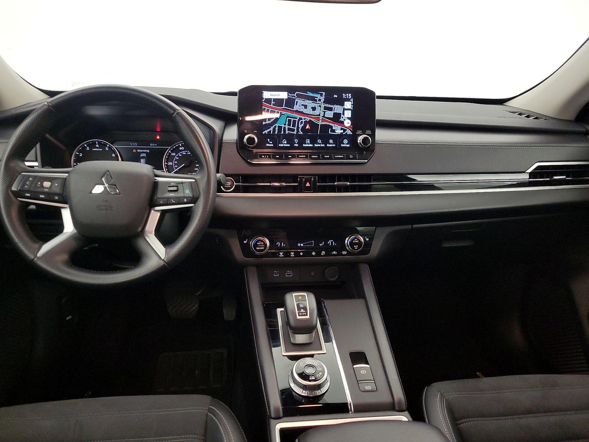 Thumbnail: 2024 Mitsubishi Outlander - 9