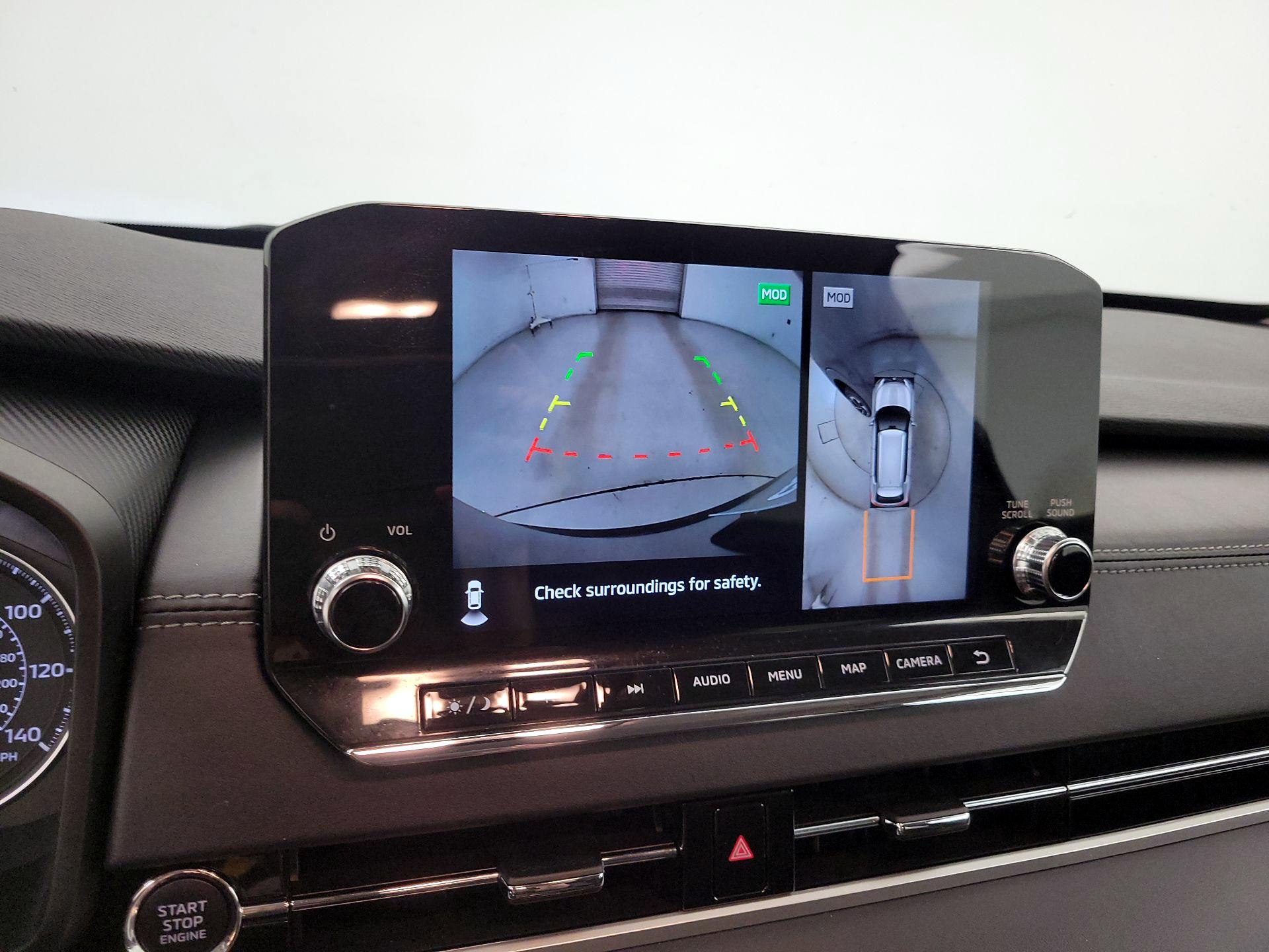 Thumbnail: 2024 Mitsubishi Outlander - 15