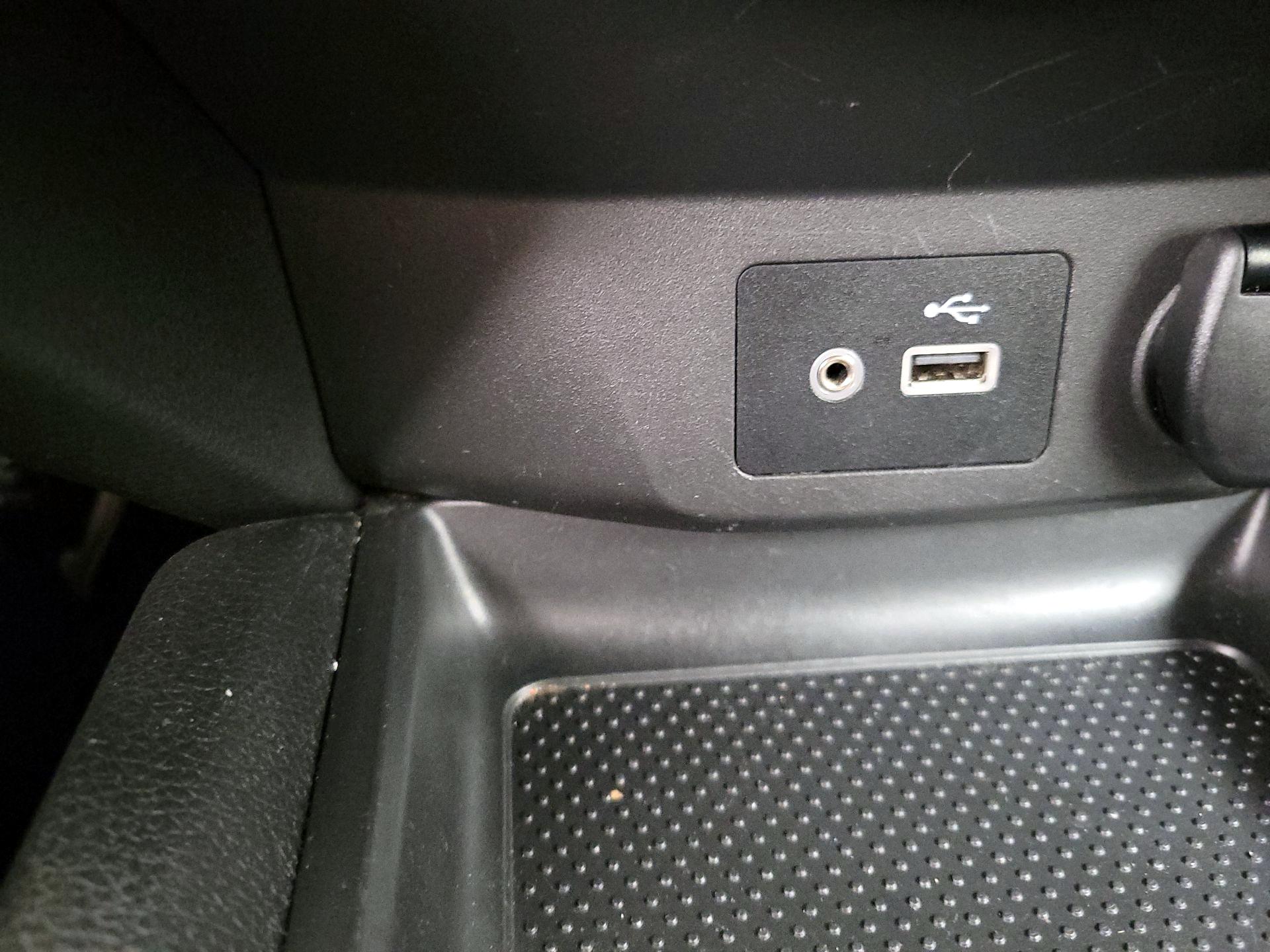 Thumbnail: 2020 Nissan Rogue Sport - 18