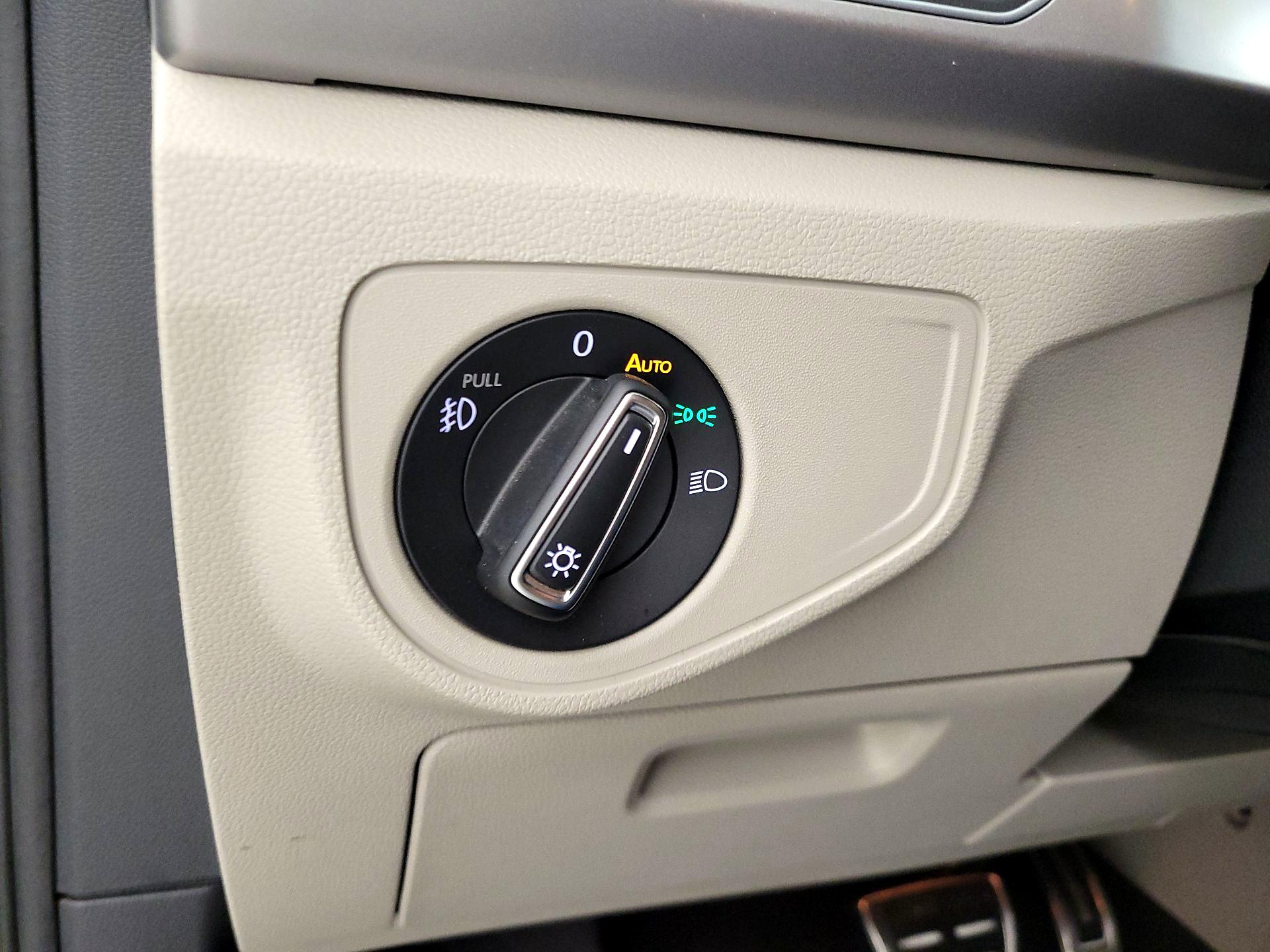 Thumbnail: 2019 Volkswagen Atlas - 13