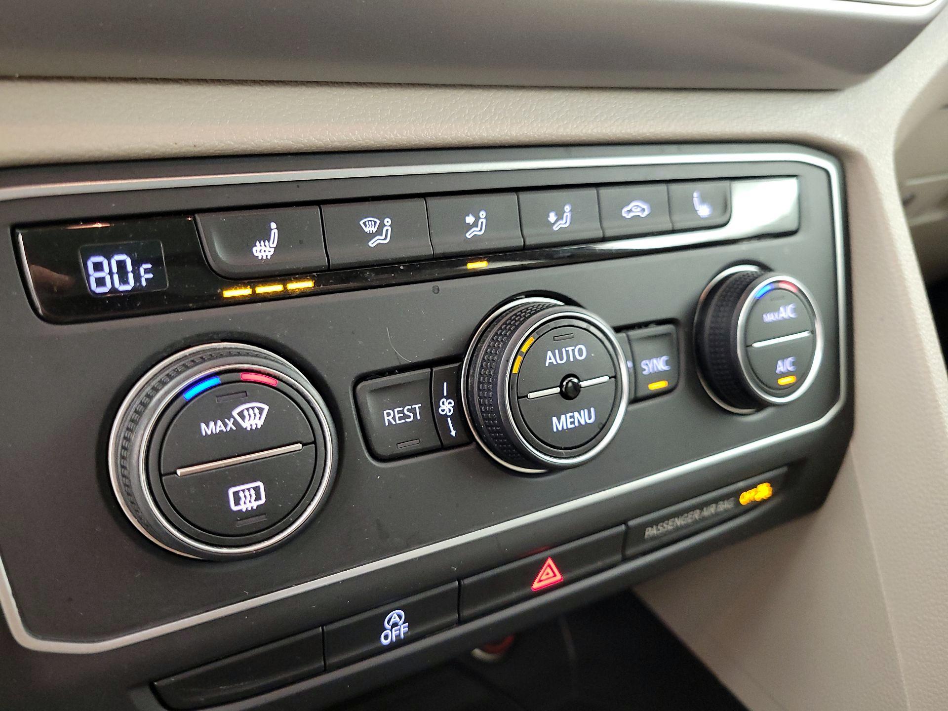 Thumbnail: 2019 Volkswagen Atlas - 16