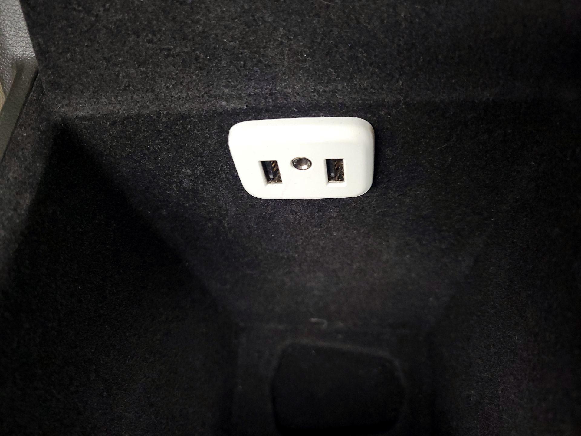 Thumbnail: 2017 Cadillac XT5 - 19