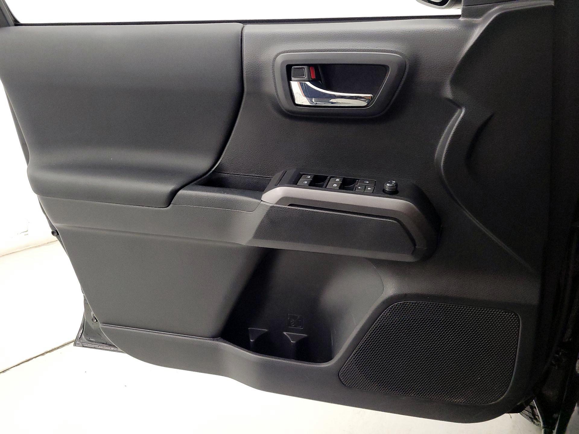 Thumbnail: 2023 Toyota Tacoma - 12