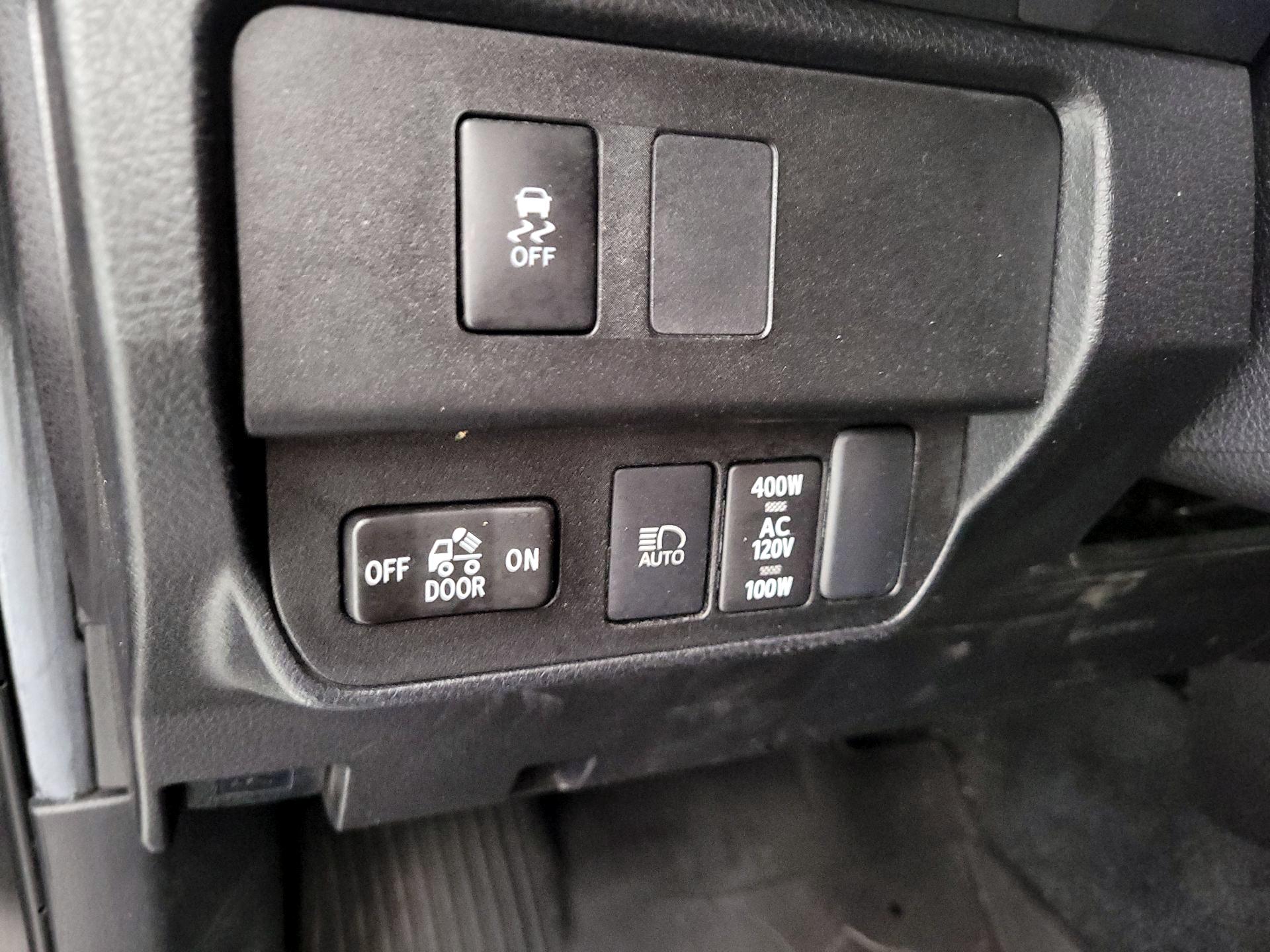 Thumbnail: 2023 Toyota Tacoma - 13