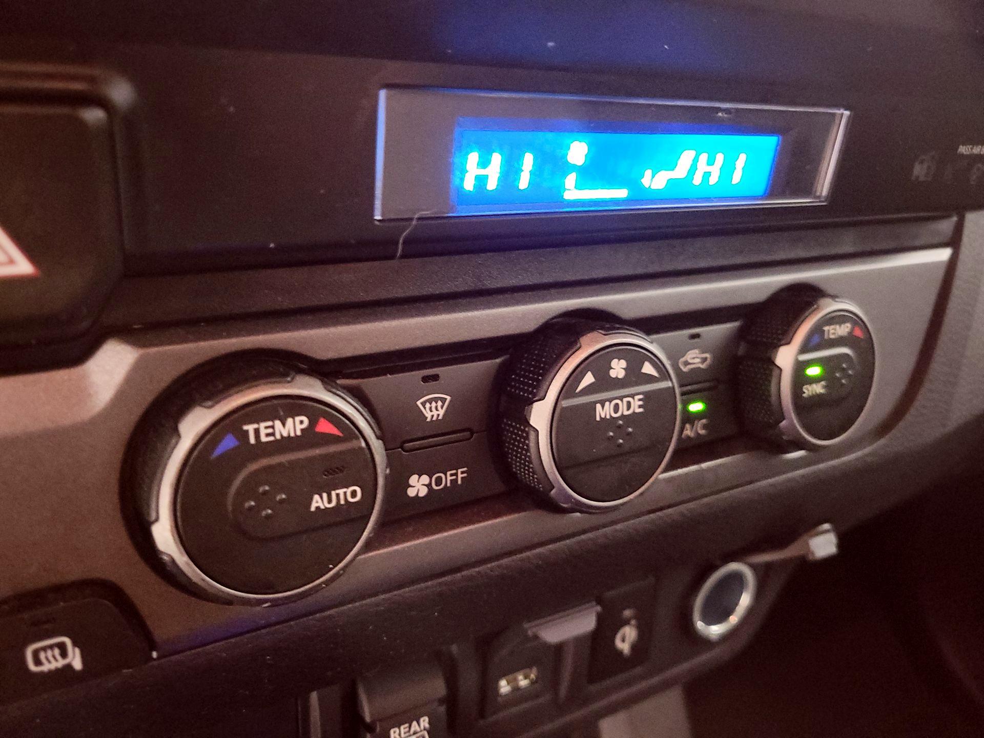 Thumbnail: 2023 Toyota Tacoma - 16