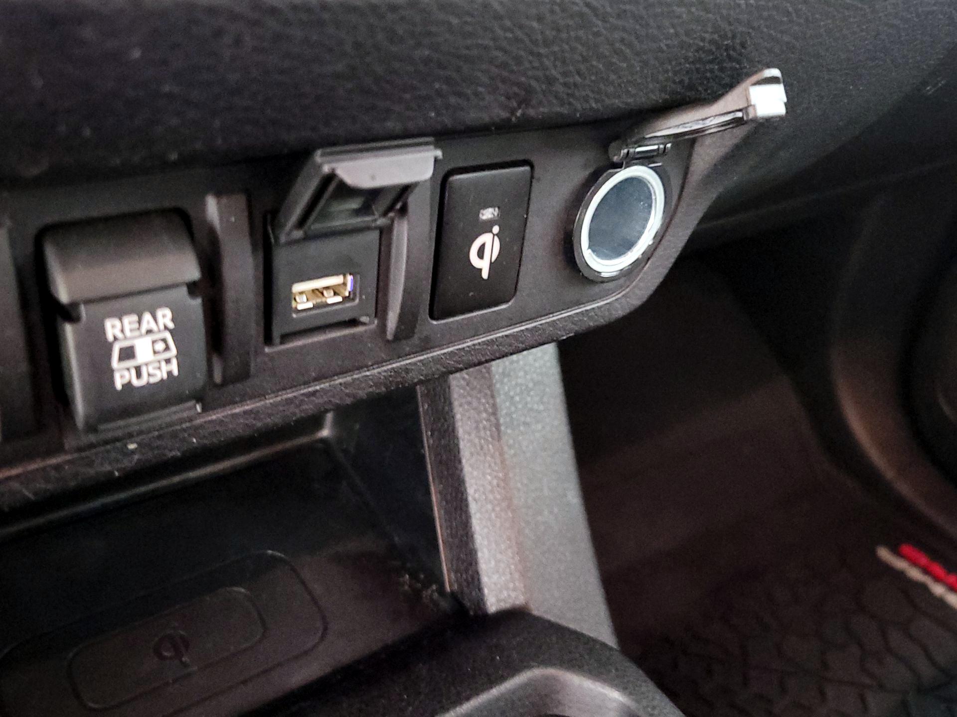 Thumbnail: 2023 Toyota Tacoma - 18