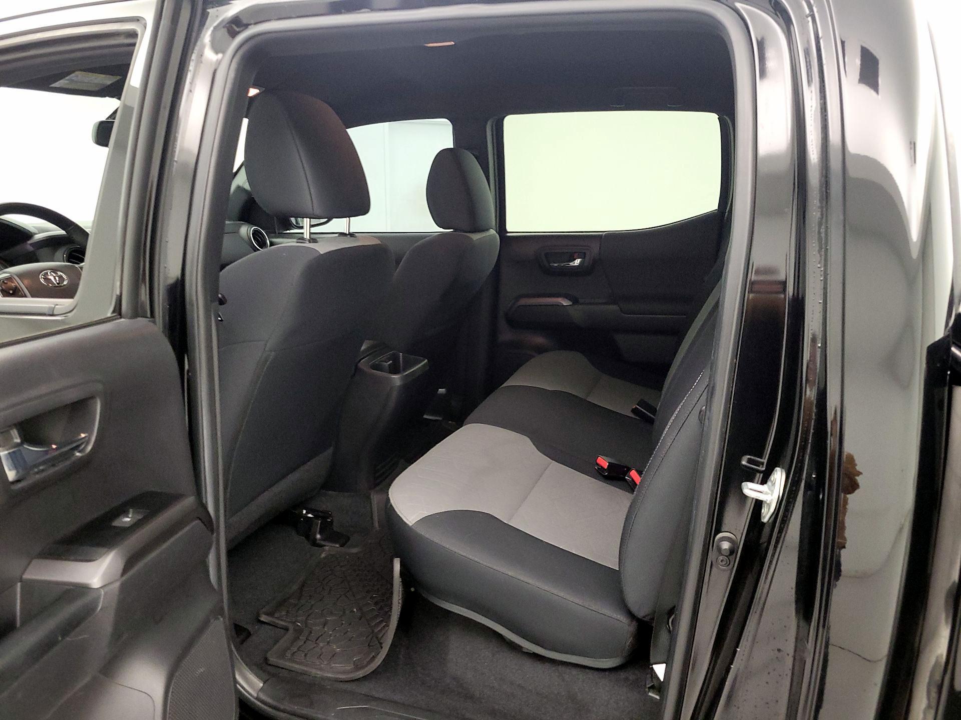 Thumbnail: 2023 Toyota Tacoma - 19