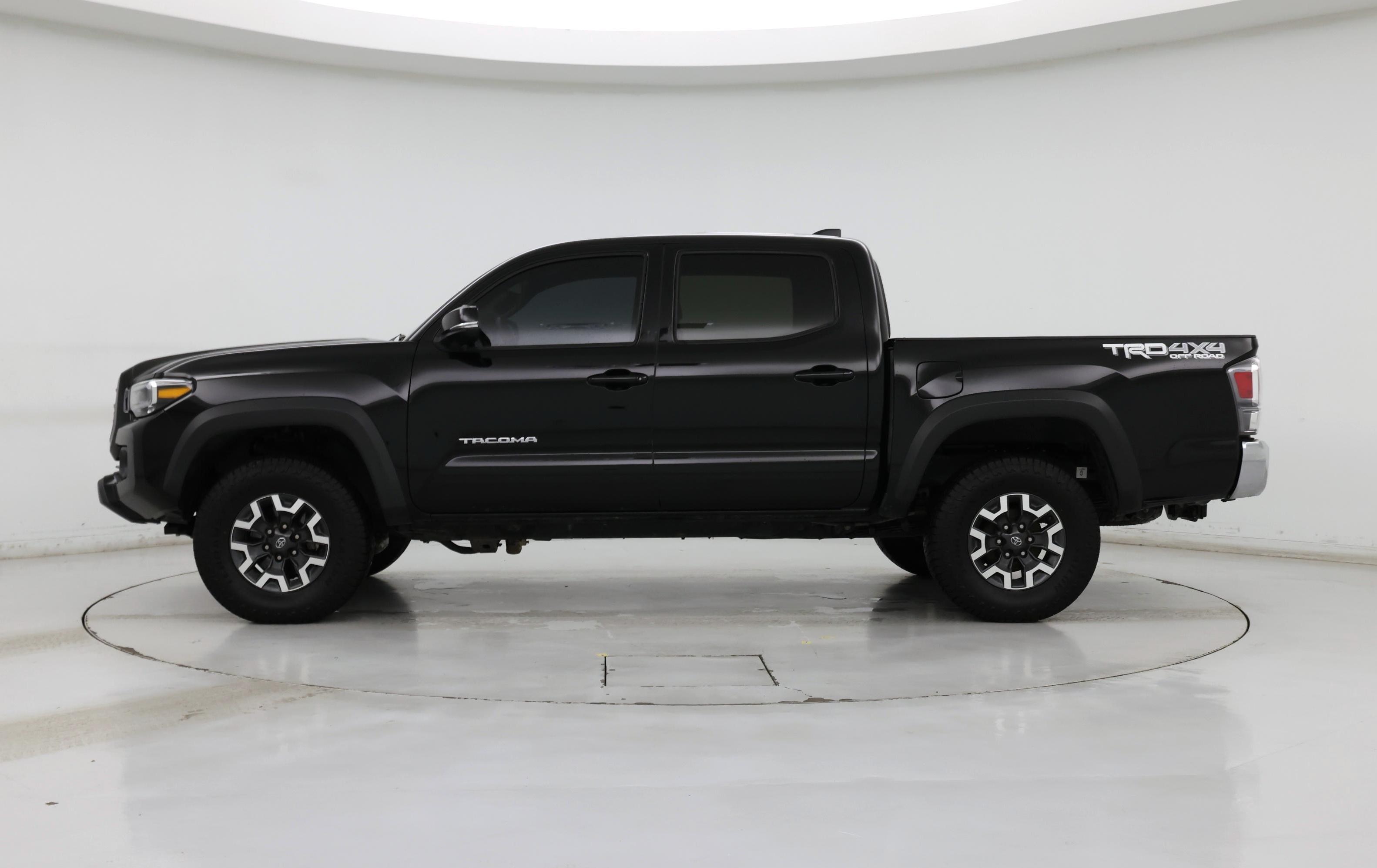 Thumbnail: 2023 Toyota Tacoma - 3