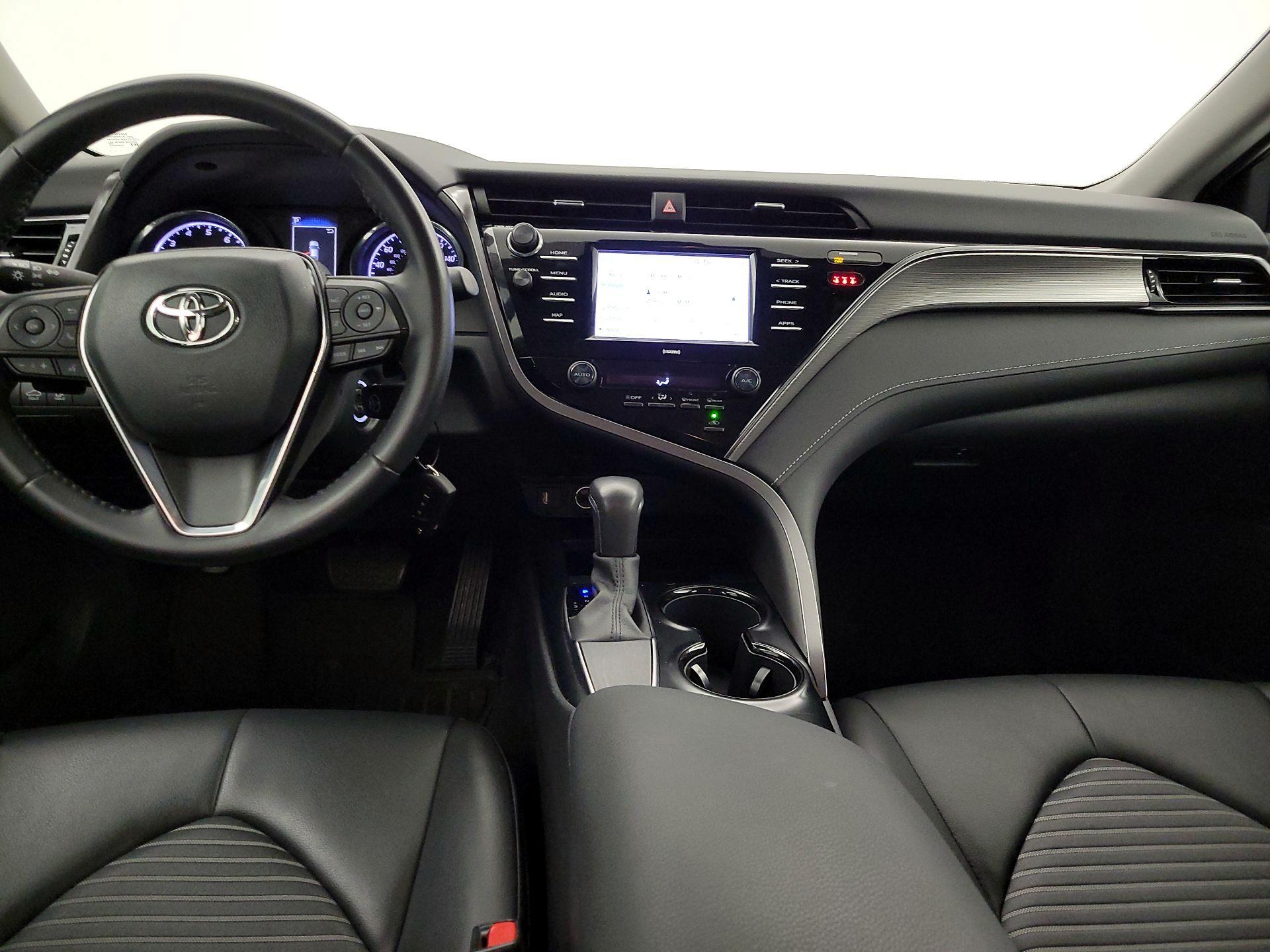 Thumbnail: 2020 Toyota Camry - 9