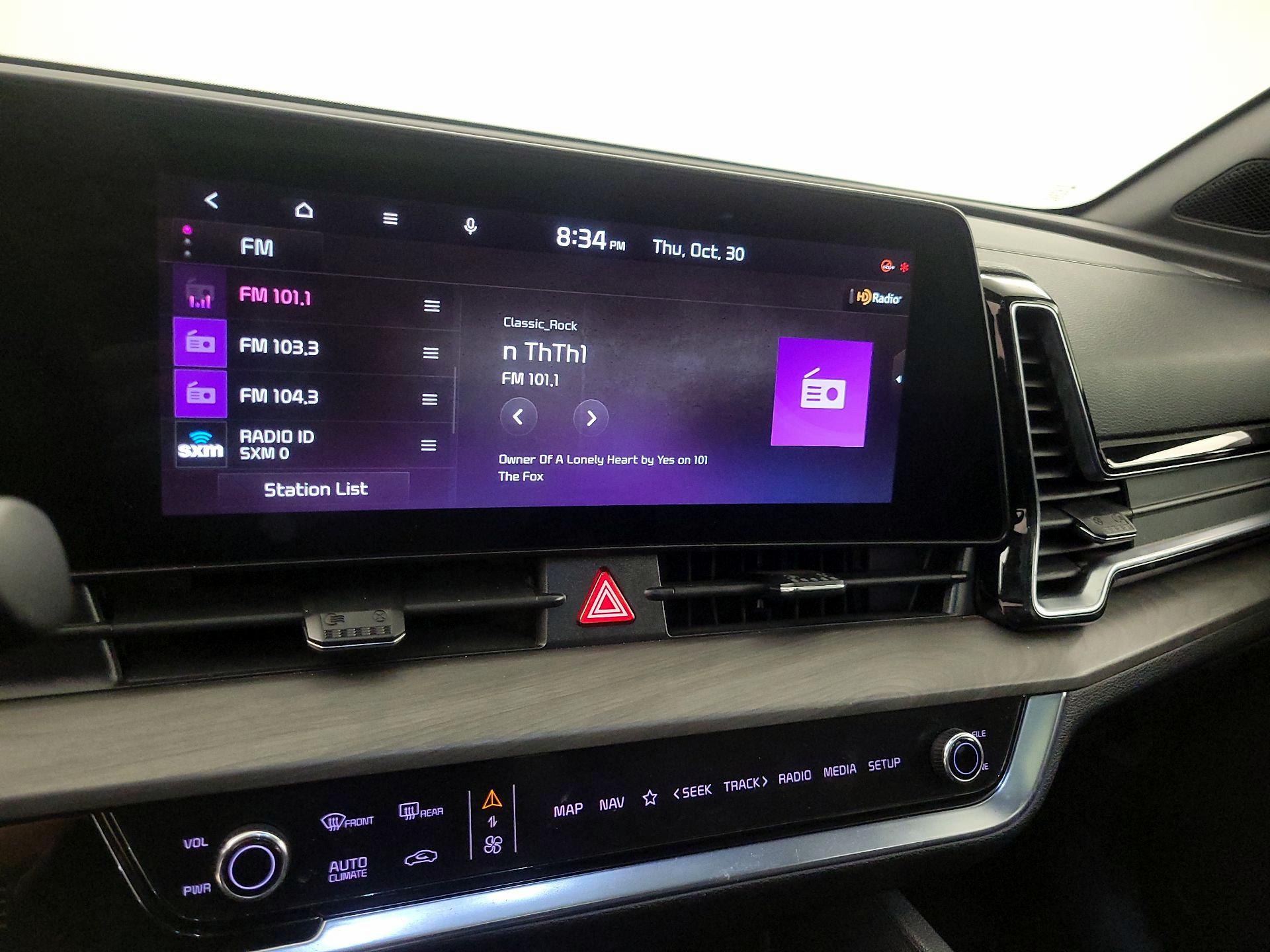 Thumbnail: 2023 Kia Sportage - 16