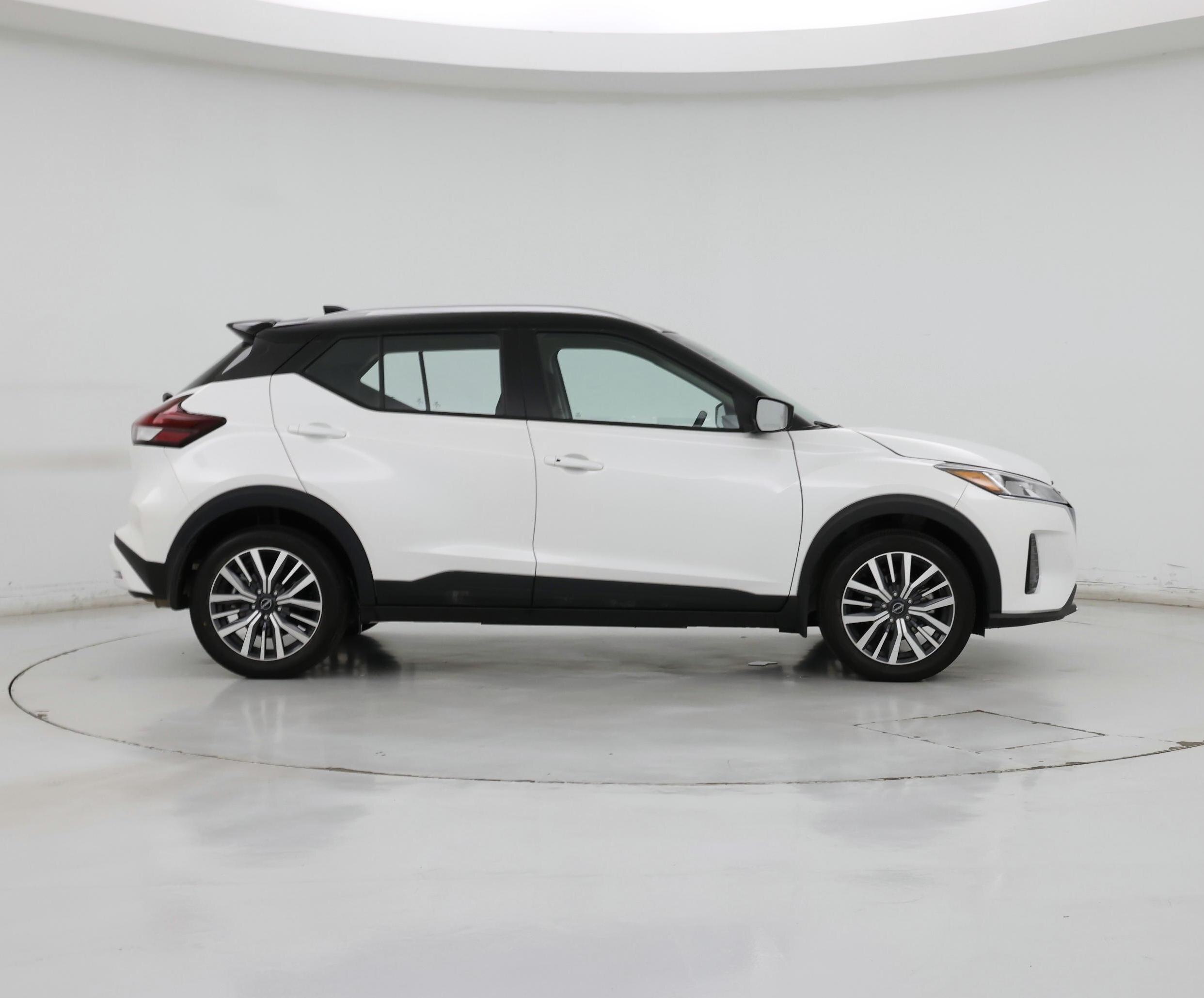 Thumbnail: 2024 Nissan Kicks - 7
