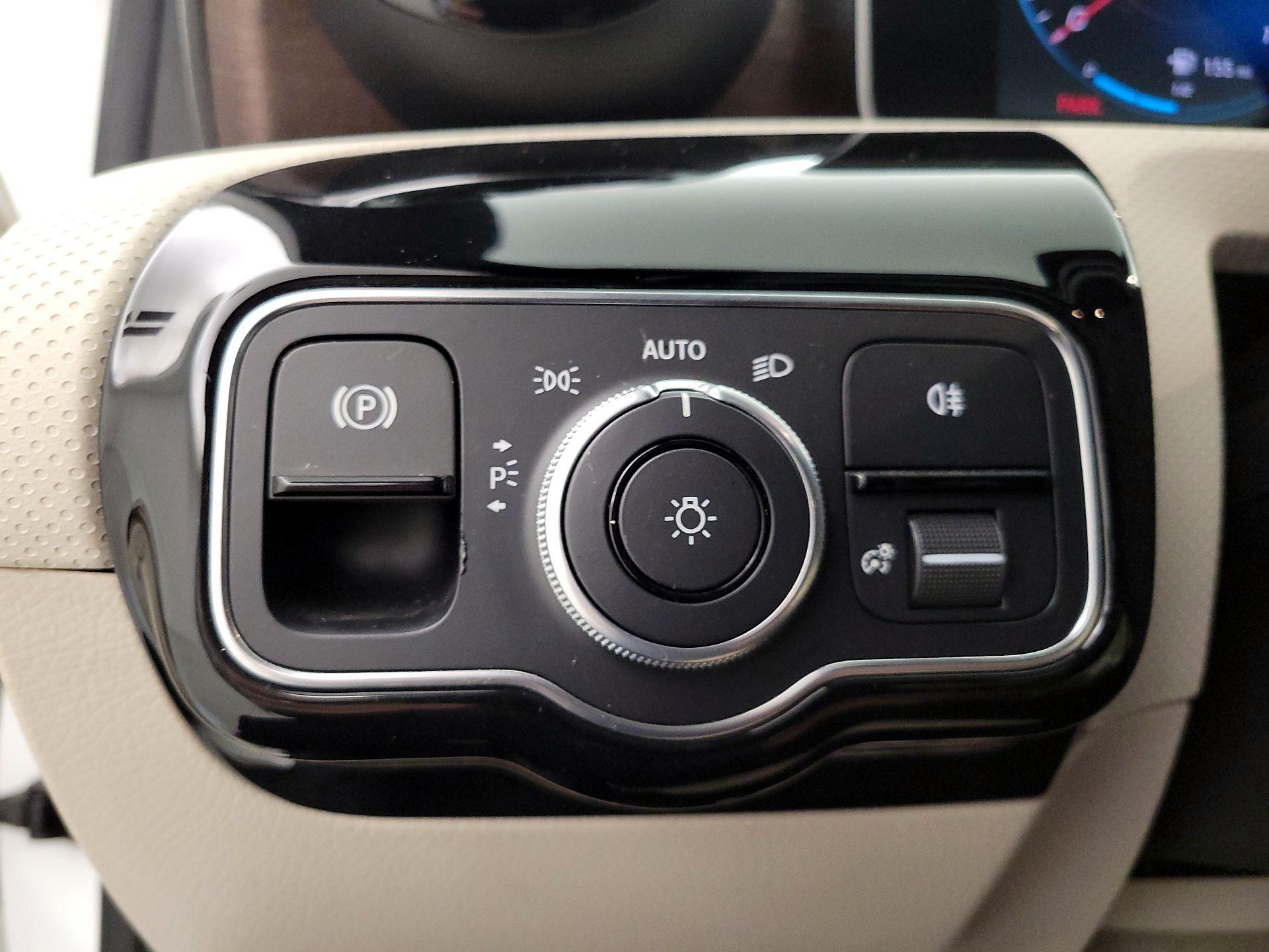 Thumbnail: 2019 Mercedes-Benz A-Class - 13